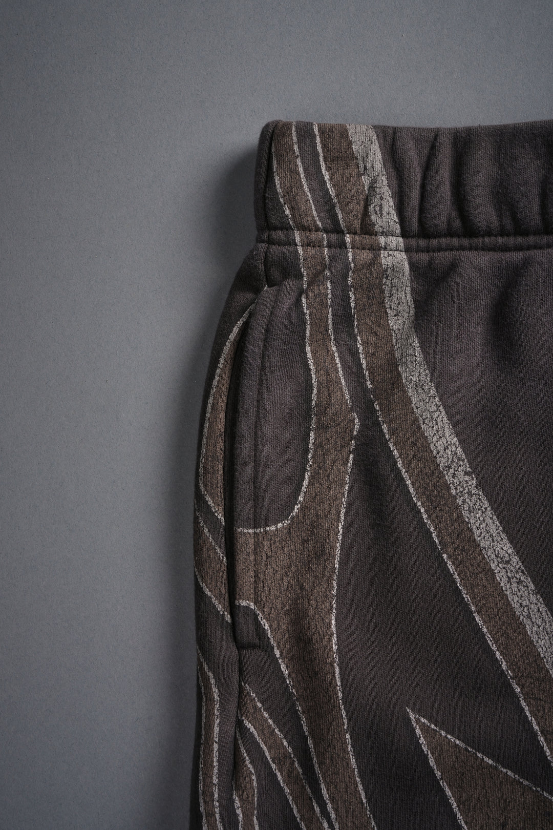 Real Recognize Real Unisex Oversized Post Lounge Sweat Shorts V2 in Darc Brown Drift Wash