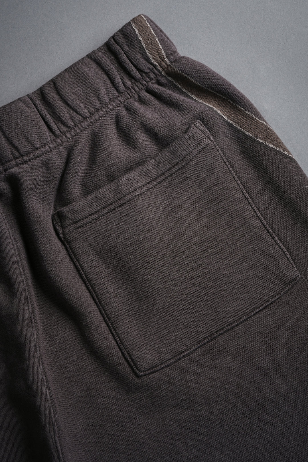 Real Recognize Real Unisex Oversized Post Lounge Sweat Shorts V2 in Darc Brown Drift Wash