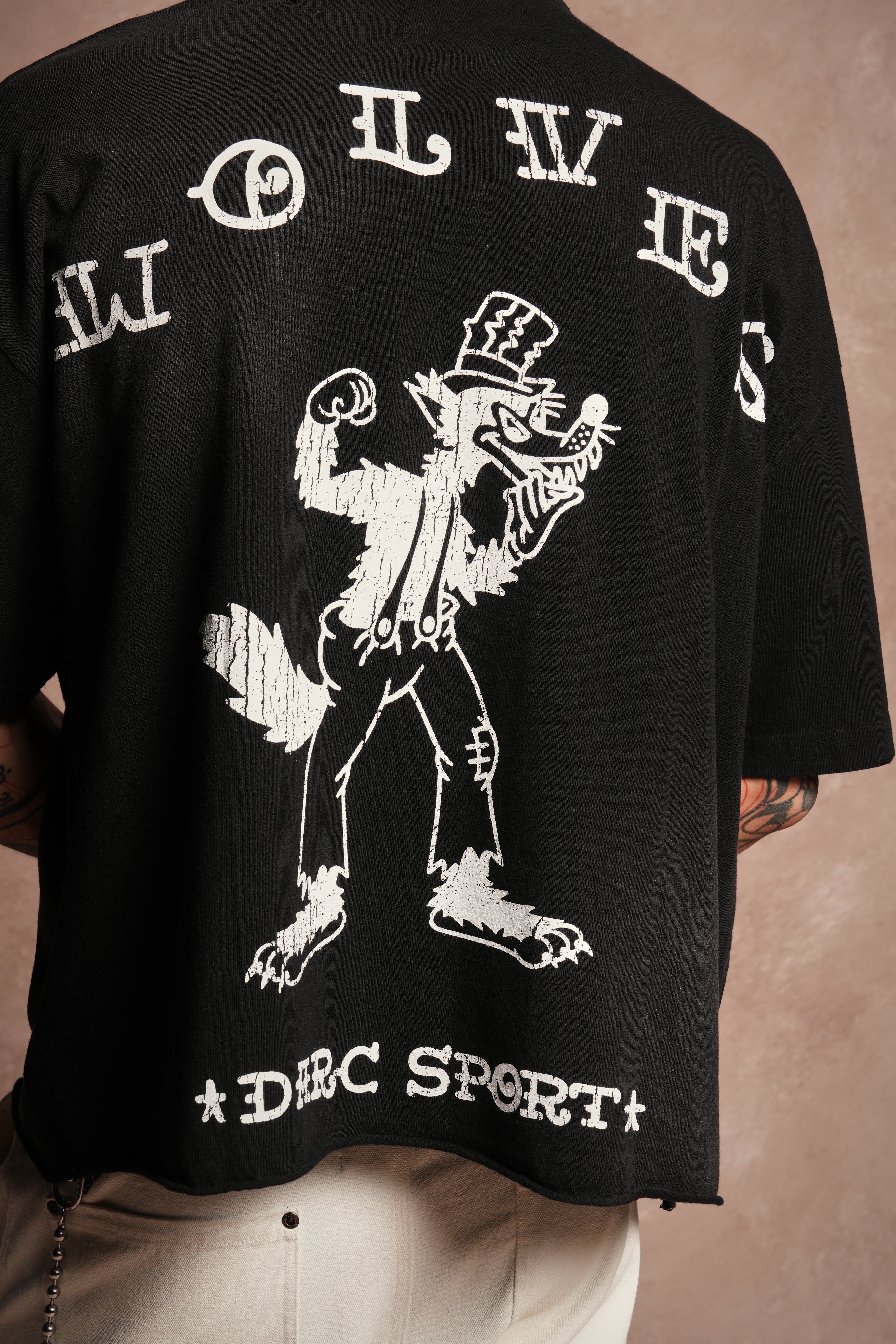 Big Bad Wolf Pyramd Distressed Grunge Box Cut Tee V2 in Black Sun Fade