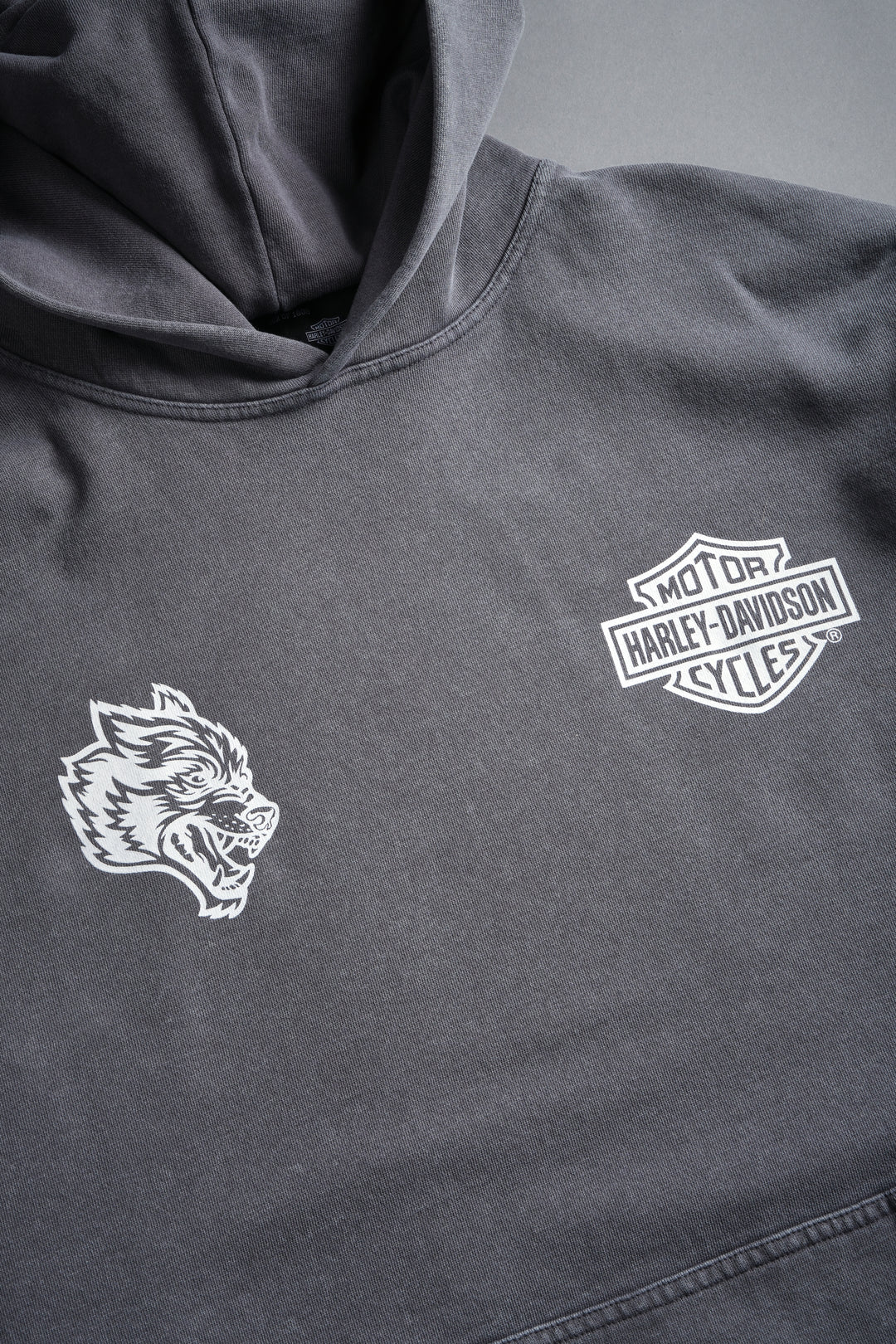 Harley-Davidson Wolves "Moaty" Hoodie in Slate Gray