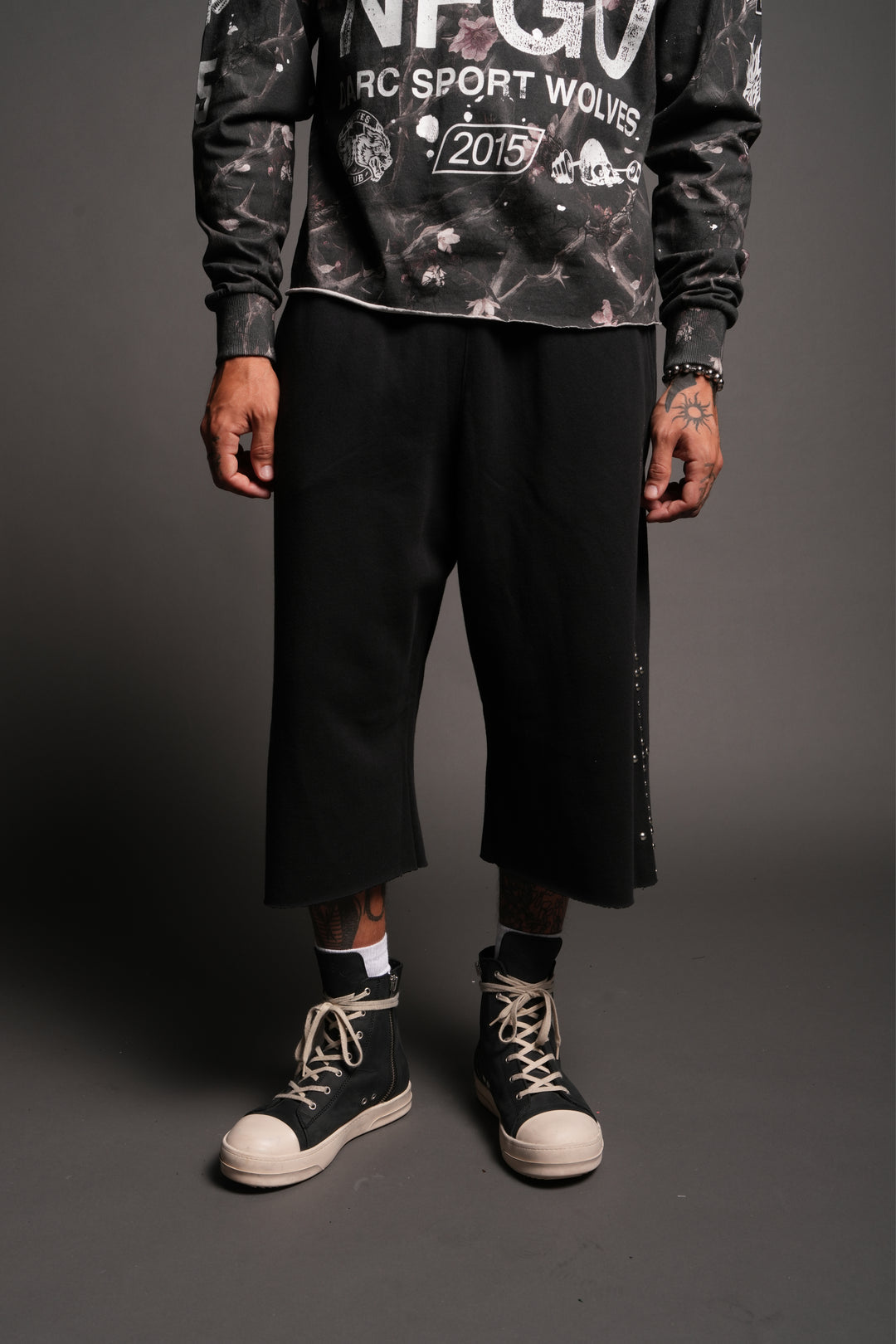 Wolves Heritage Lennox Sweat Pants In Black
