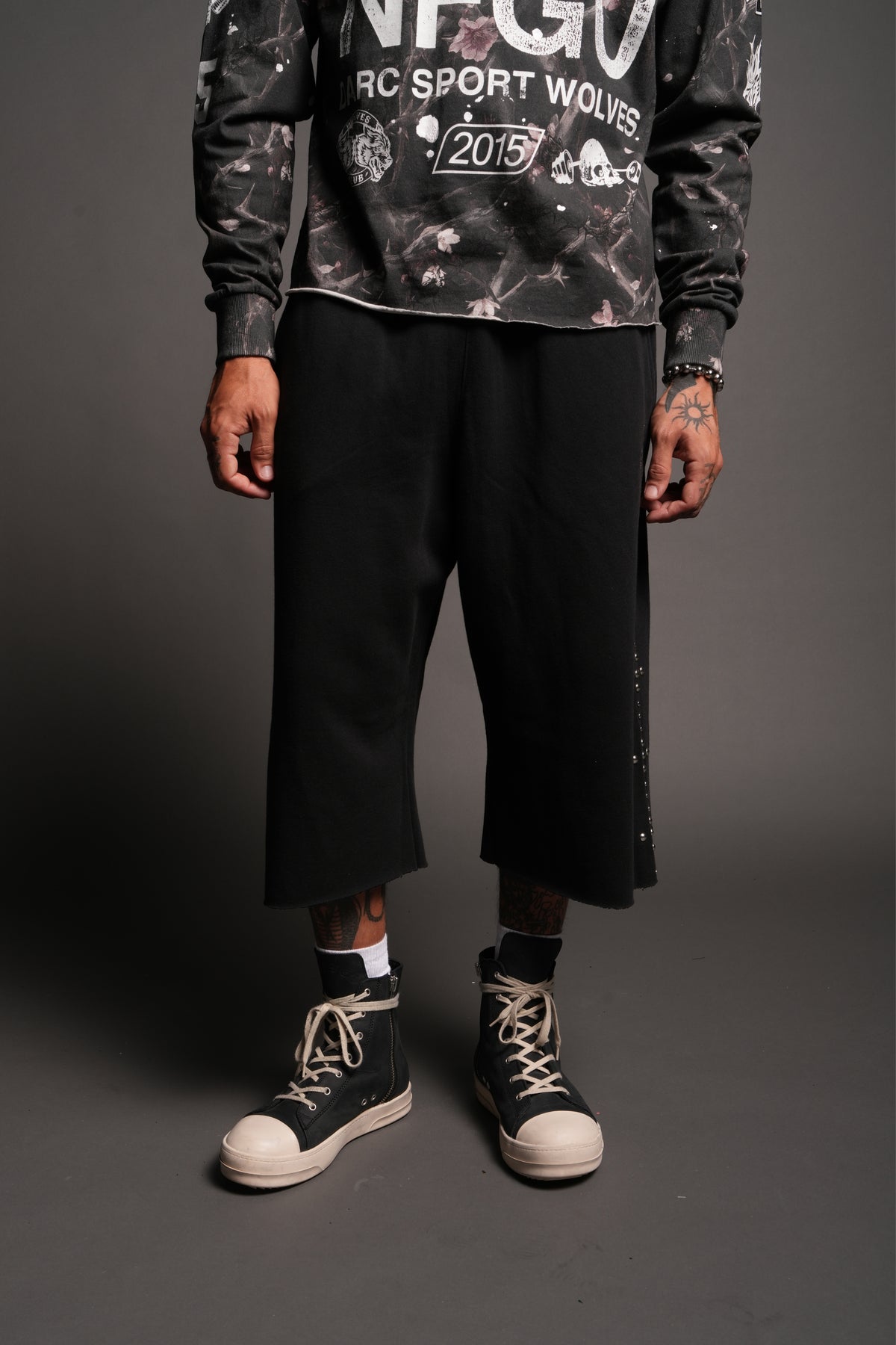 Wolves Heritage Lennox Sweat Pants In Black