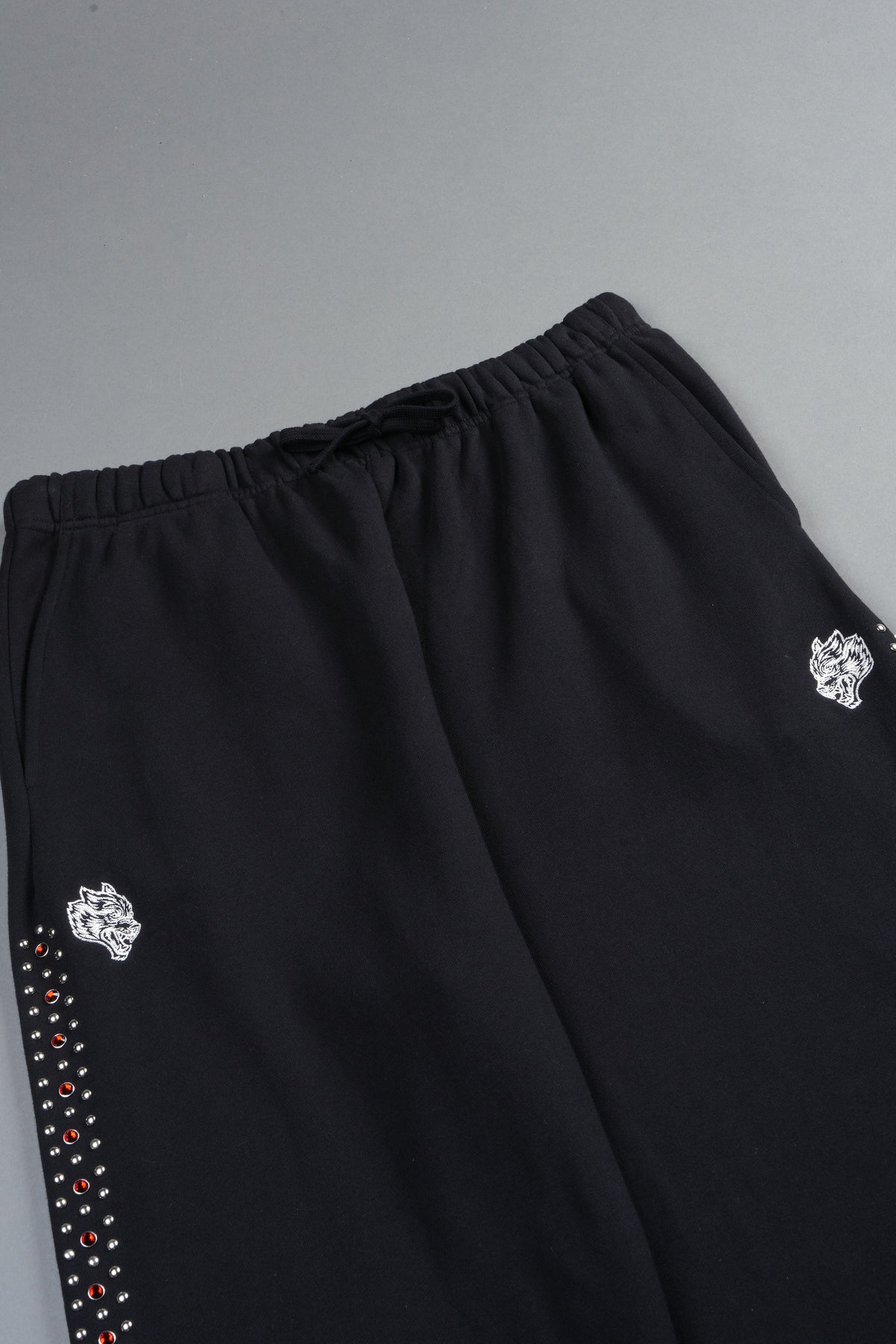 Stud Muerto Baggier Bigelow Sweat Pants In Black