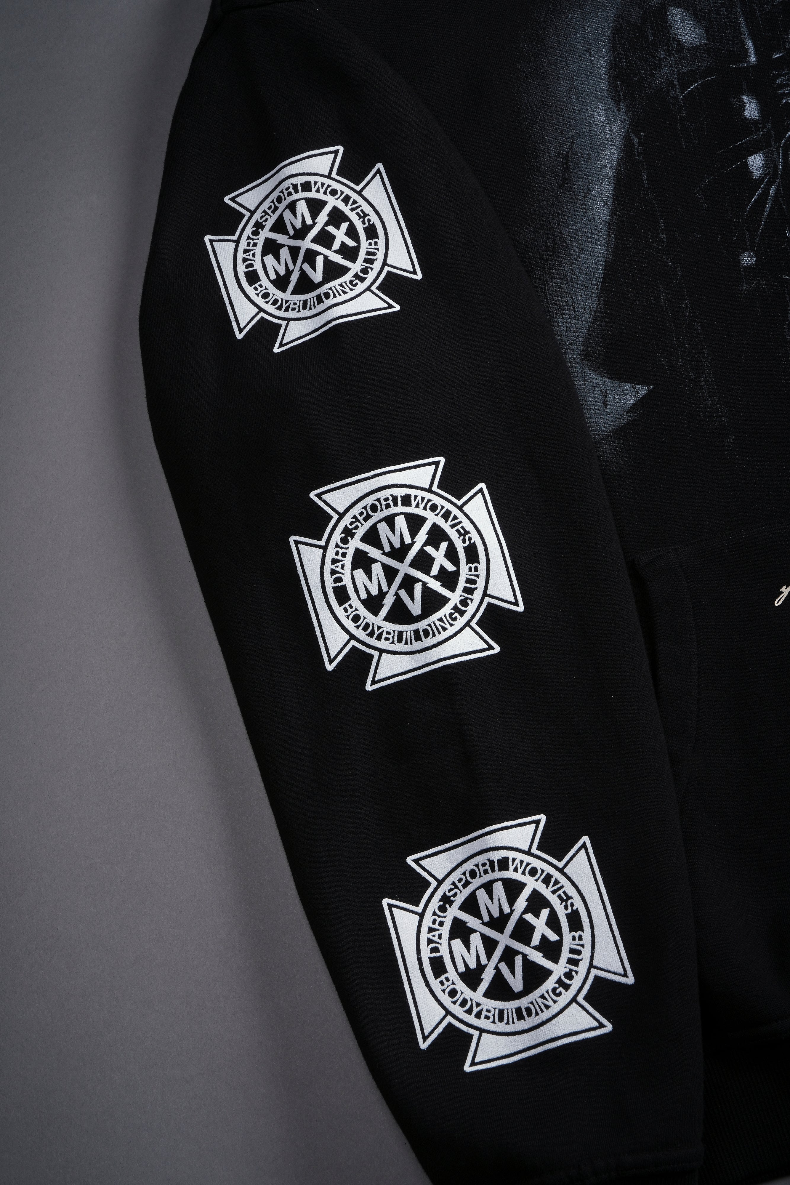 darcsport WOLVES ダース・ベイダー スウェット