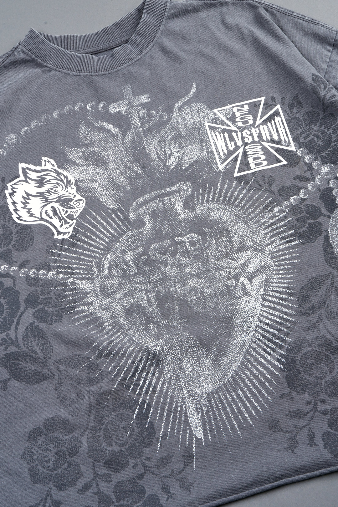 El Rosario Grunge Raw Hem Box Cut Tee In Slate Gray