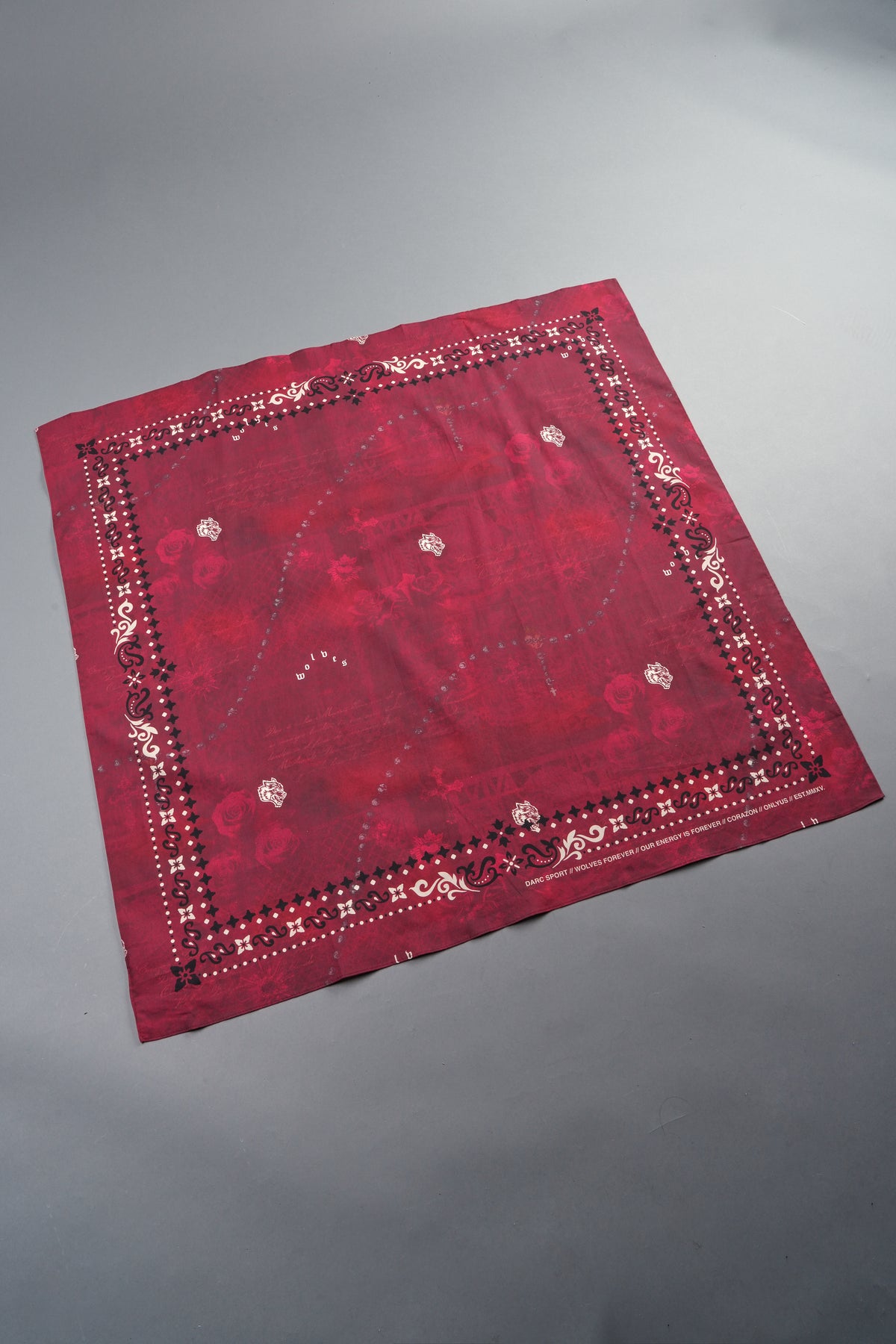 Wolves Pyramid Babushka Scarf In Rosas De Sangre
