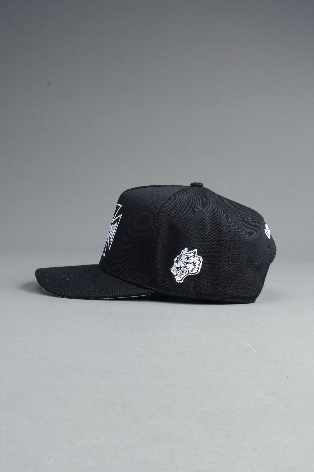 Darc Corazon Snapback In Black