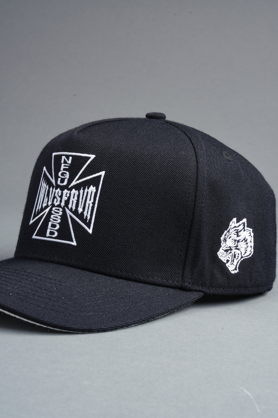 Darc Corazon Snapback In Black