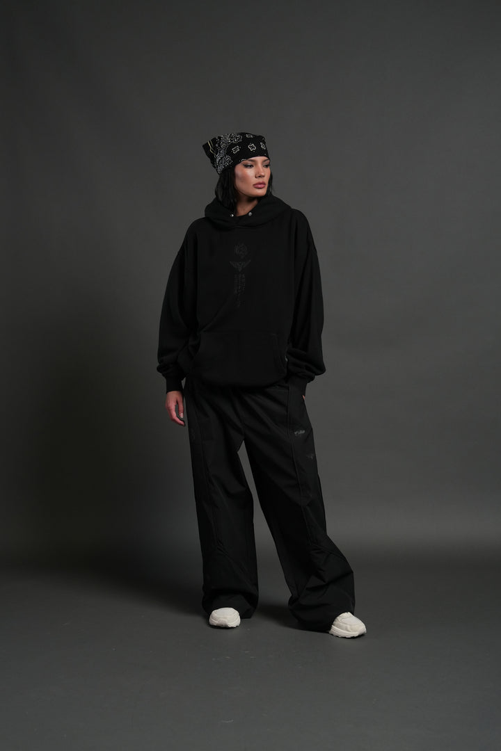 Akaza "Side-By-Side" Pierce Hoodie in Black