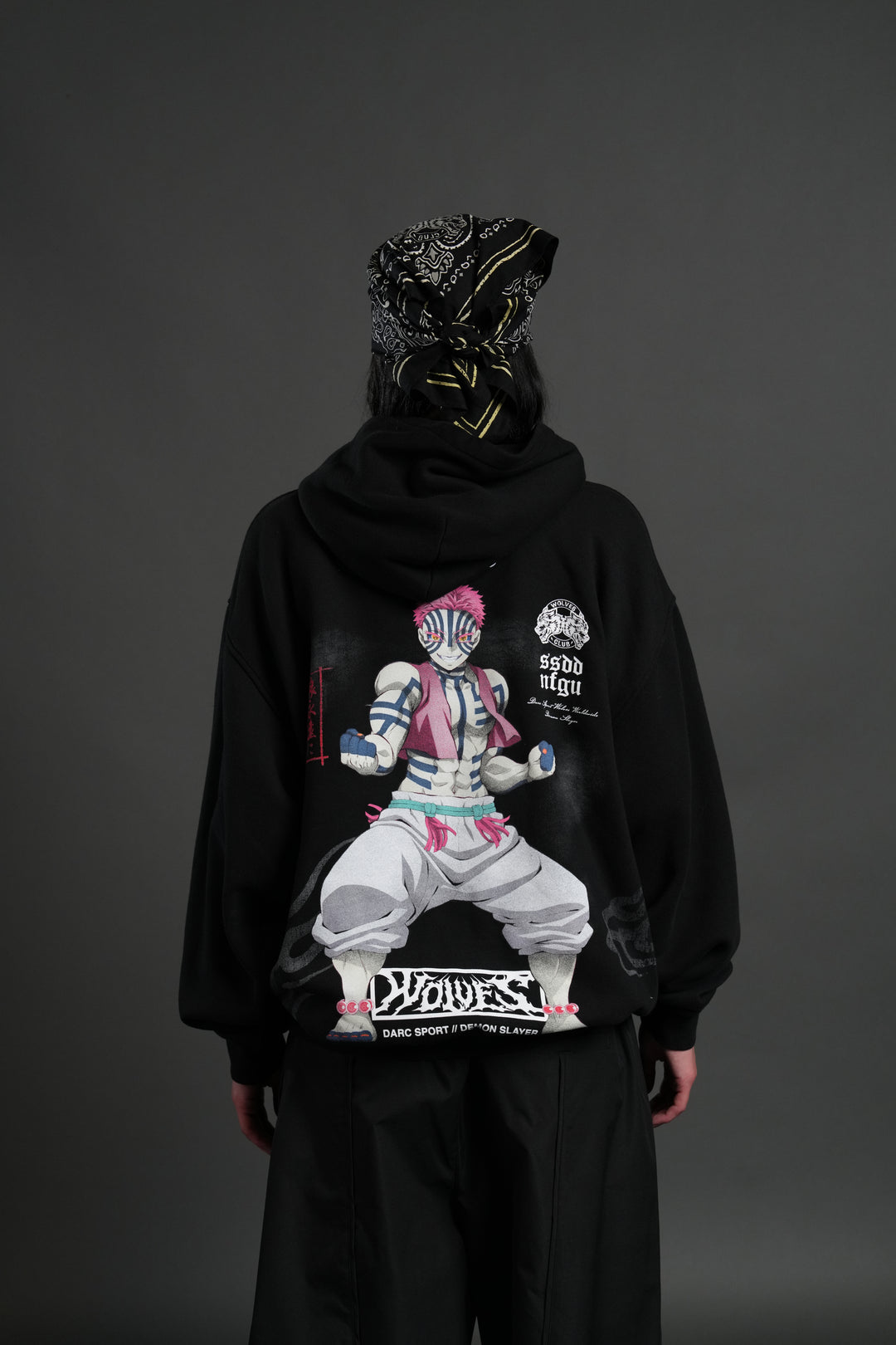 Akaza "Side-By-Side" Pierce Hoodie in Black