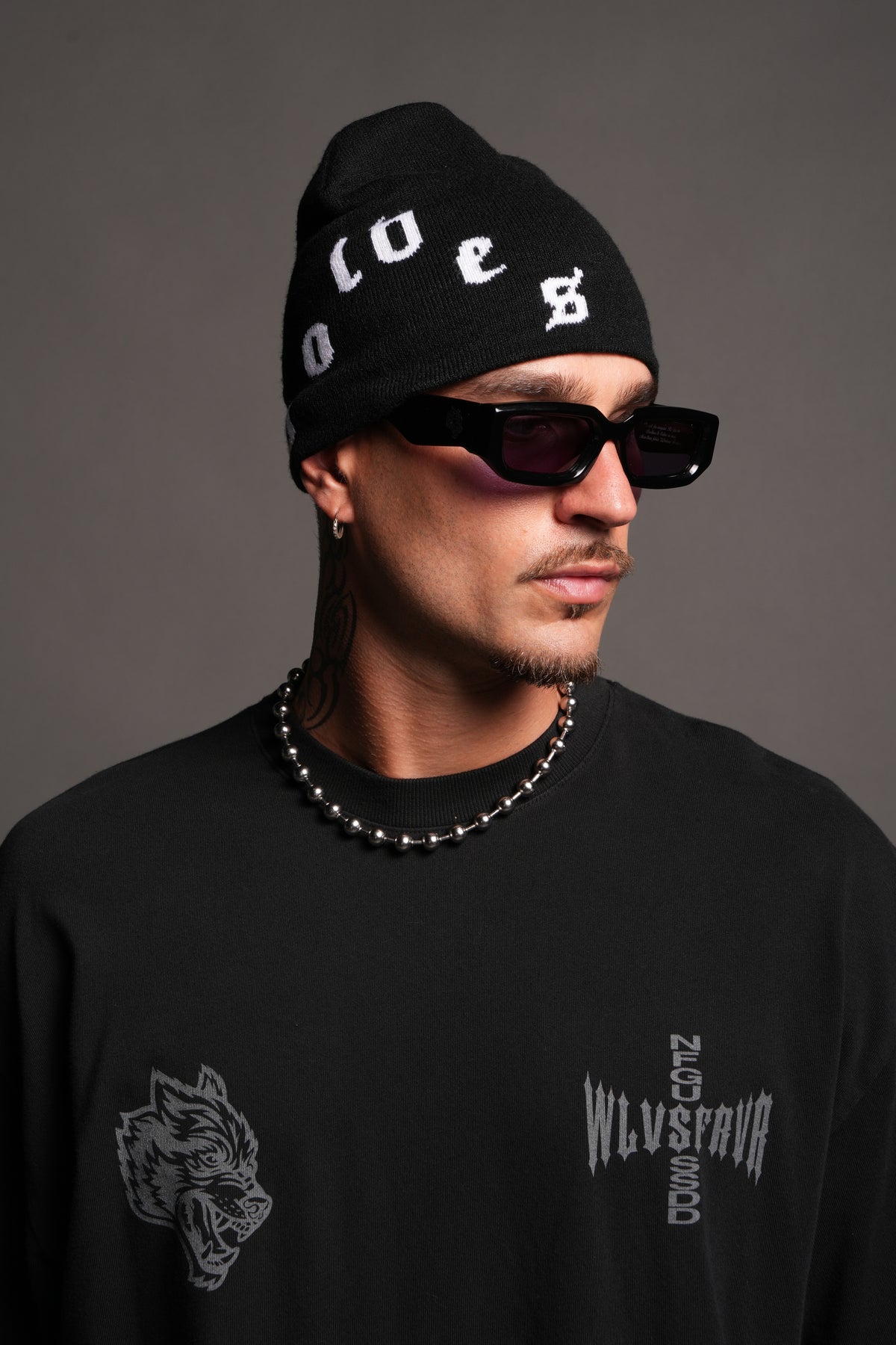 Pyramid Wolves Cap Beanie In Black