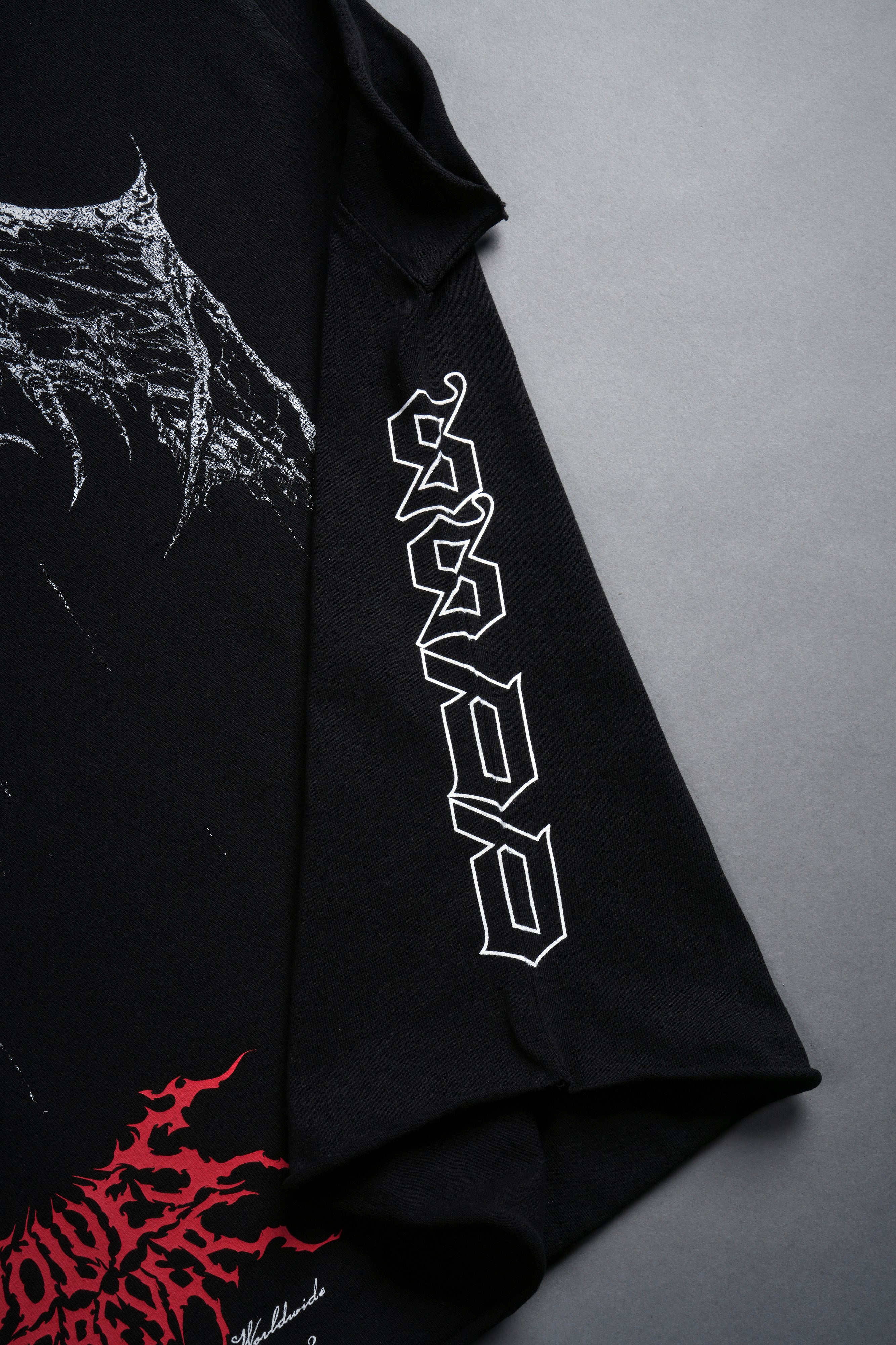 Darc Wings "Grunge" Cut Off Tee in Black