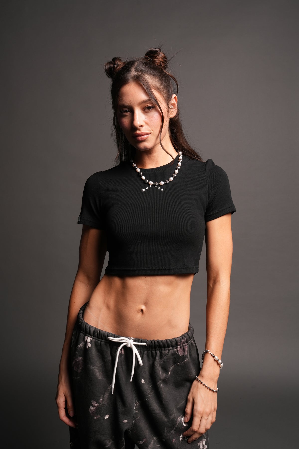 She Pyramid  Ribbed Baby Tee In Black