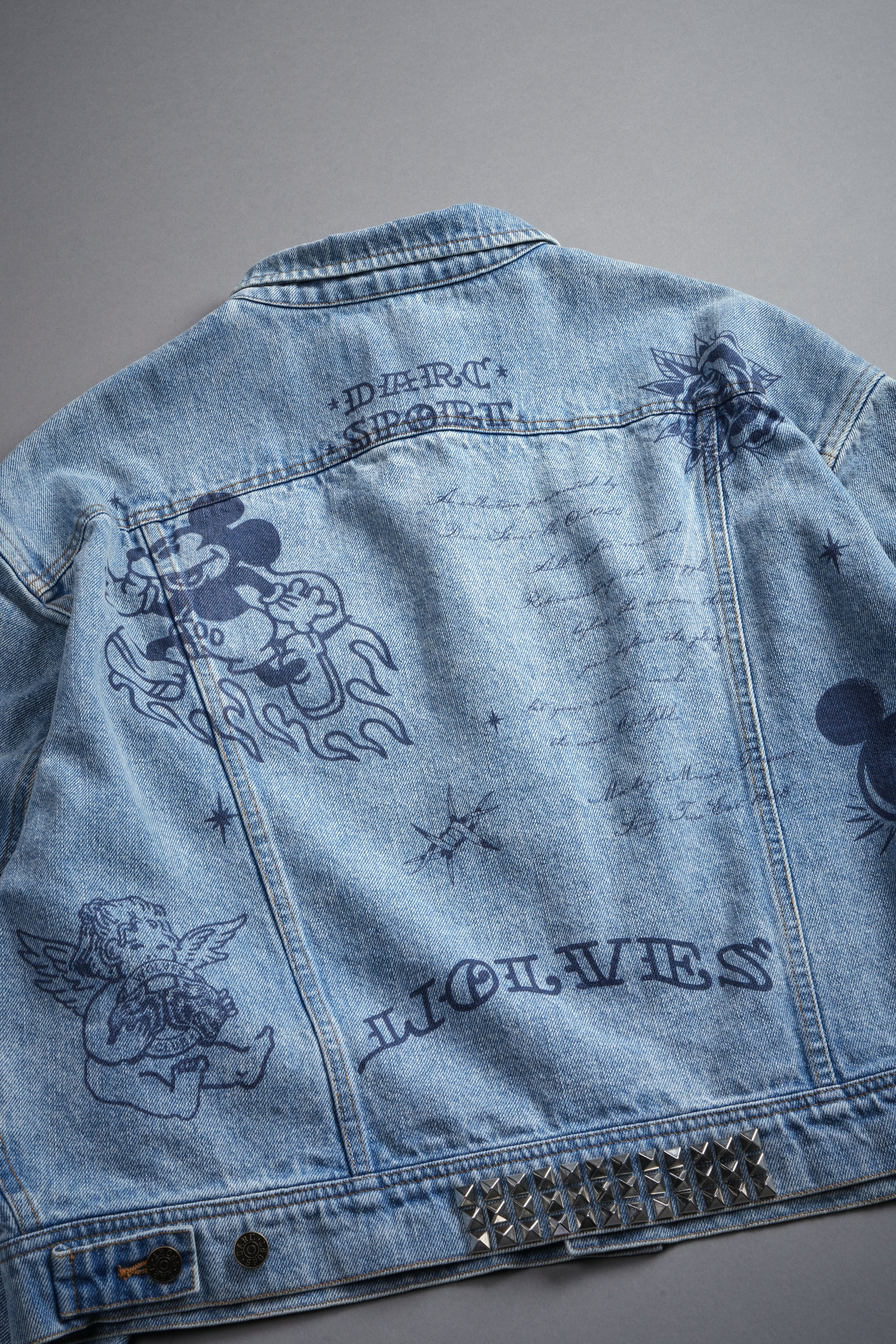 Mickey Flash Cropped American Denim Jacket in Light Wash – DarcSport