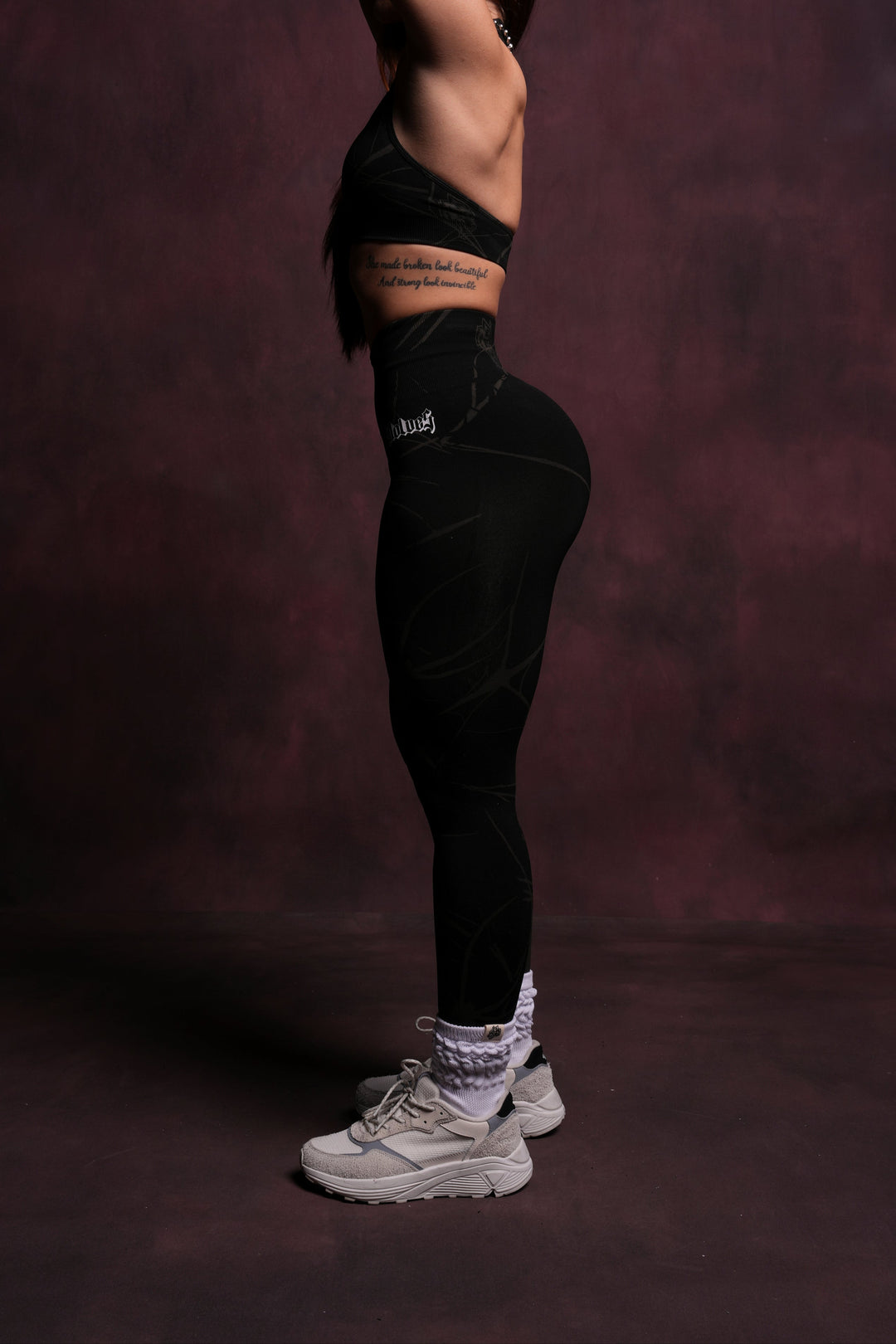 Her Darcness "Everson Seamless" Leggings in Black Spider Web