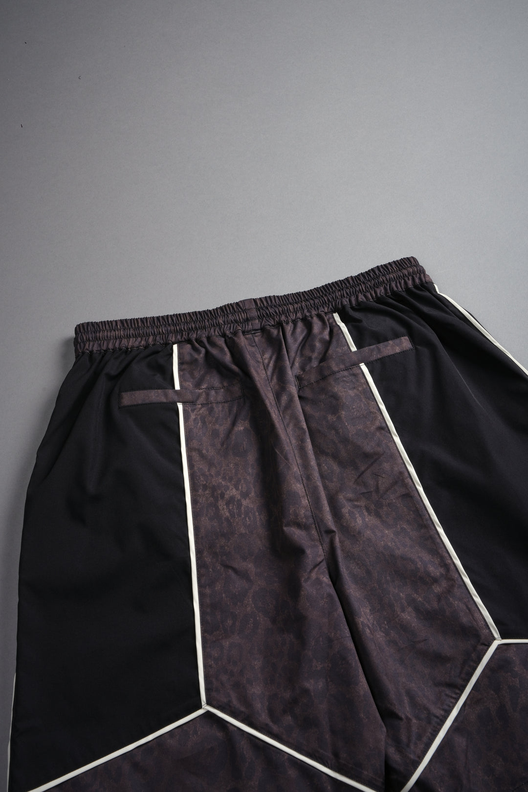 Dual Mens Quinn Track Short in Darc Brown Leopard