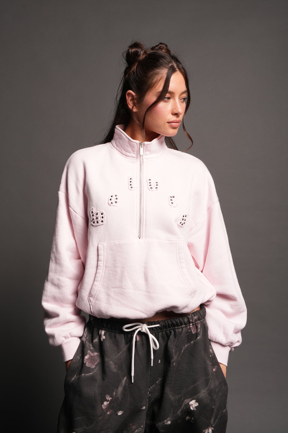 Stud Pyramid She Everson Mockneck Sweater In Blush Pink