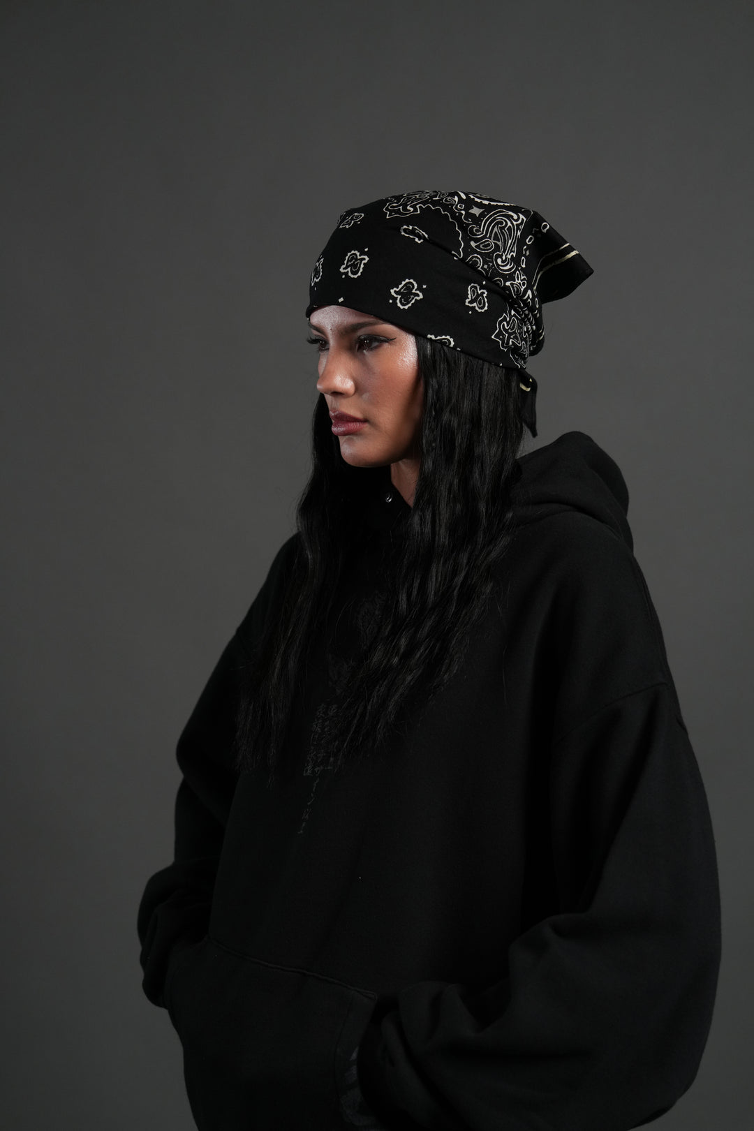 Doma "Side-By-Side" Pierce Hoodie in Black