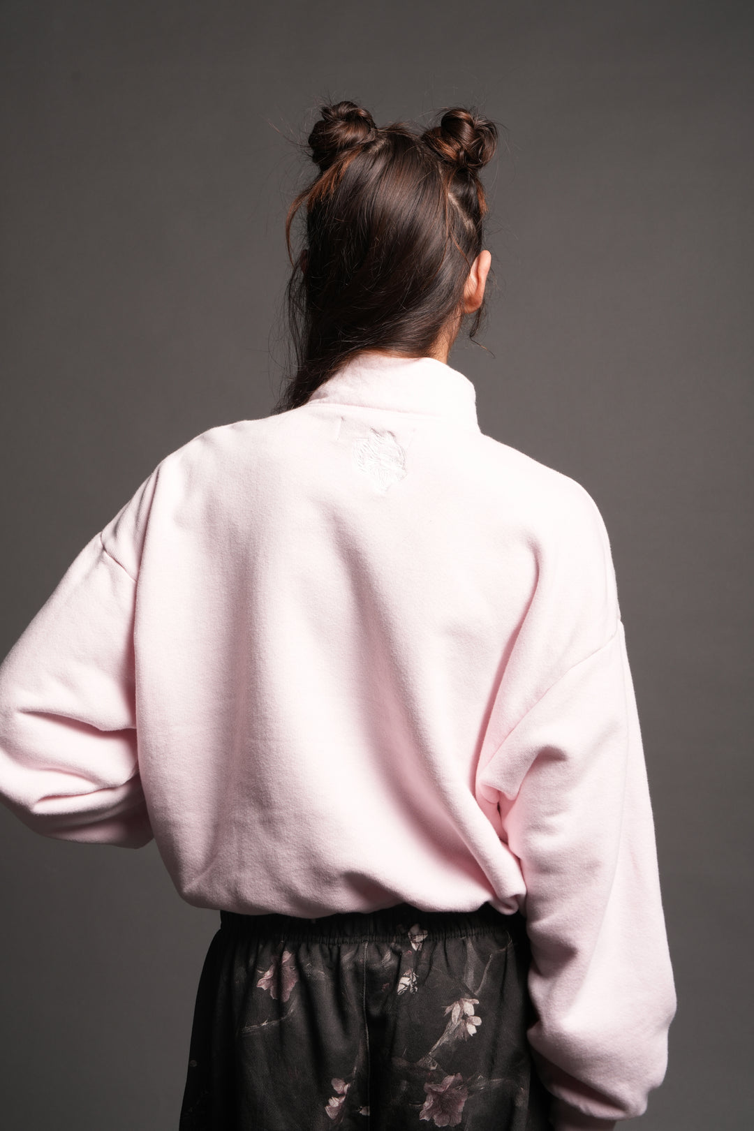 Stud Pyramid She Everson Mockneck Sweater In Blush Pink