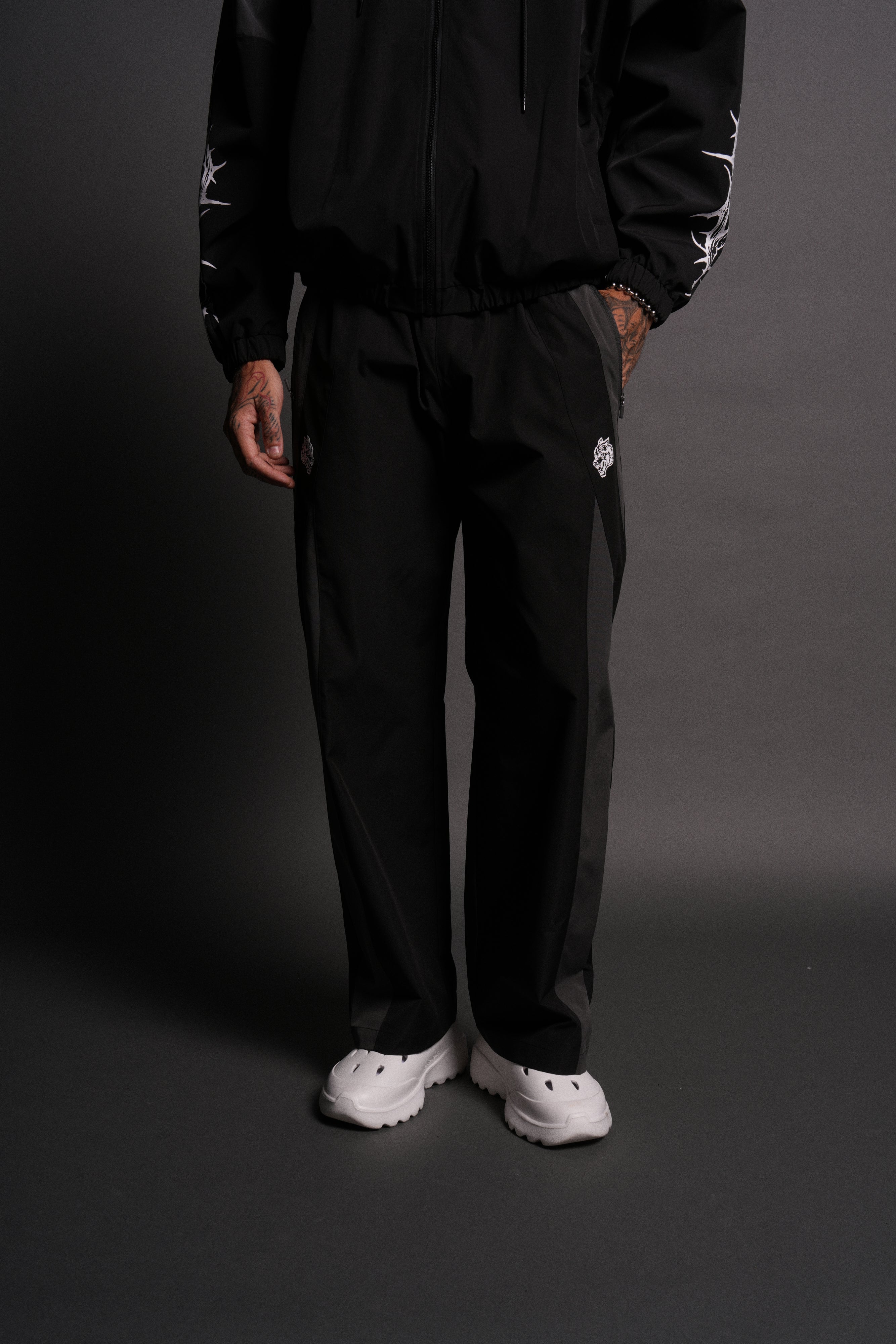 パンツ darcsport DUAL BROLIC TRACK PANTS Dual Wolf Chopper Brolic Unisex Track Pants in Cobalt Blue