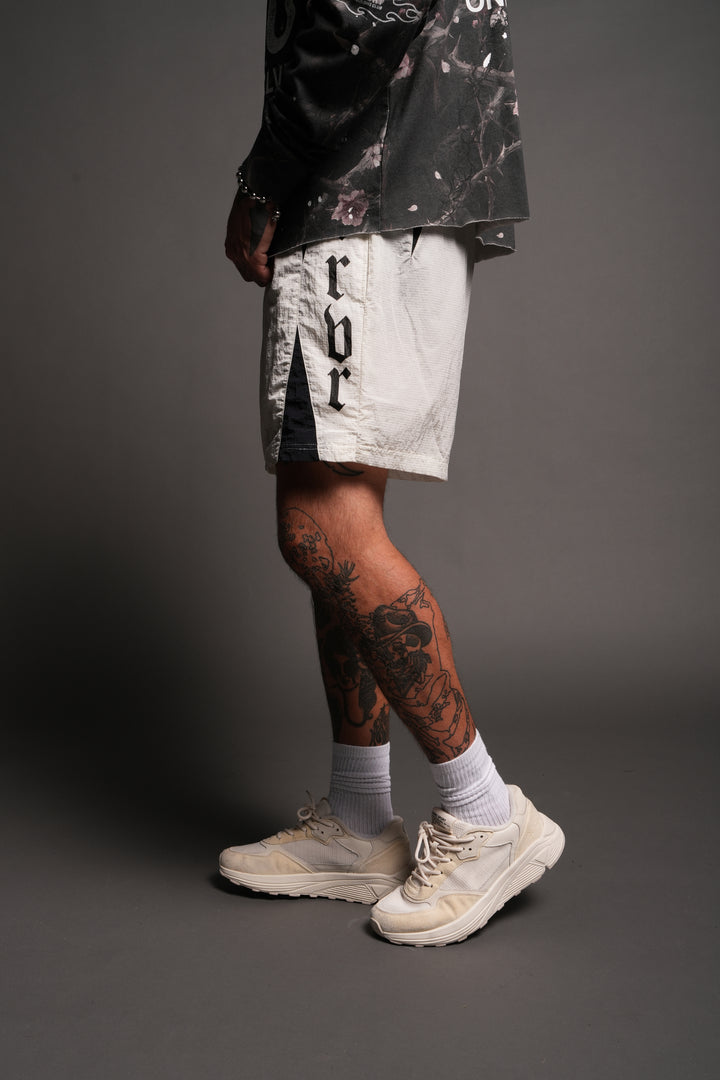 Wlvsfrvr Zdan Shorts In Cream