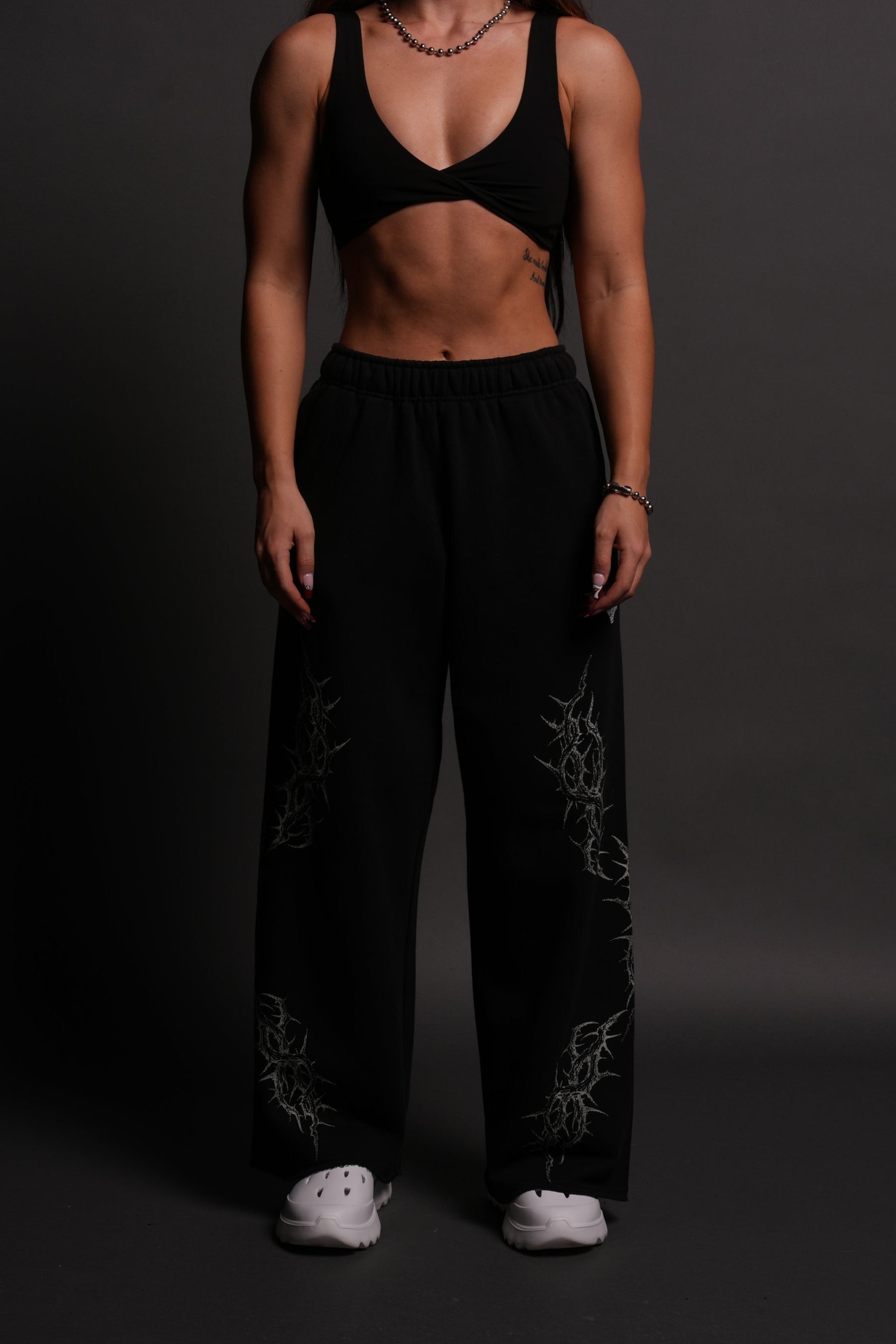 Thorns Durst Sweats V2 in Black