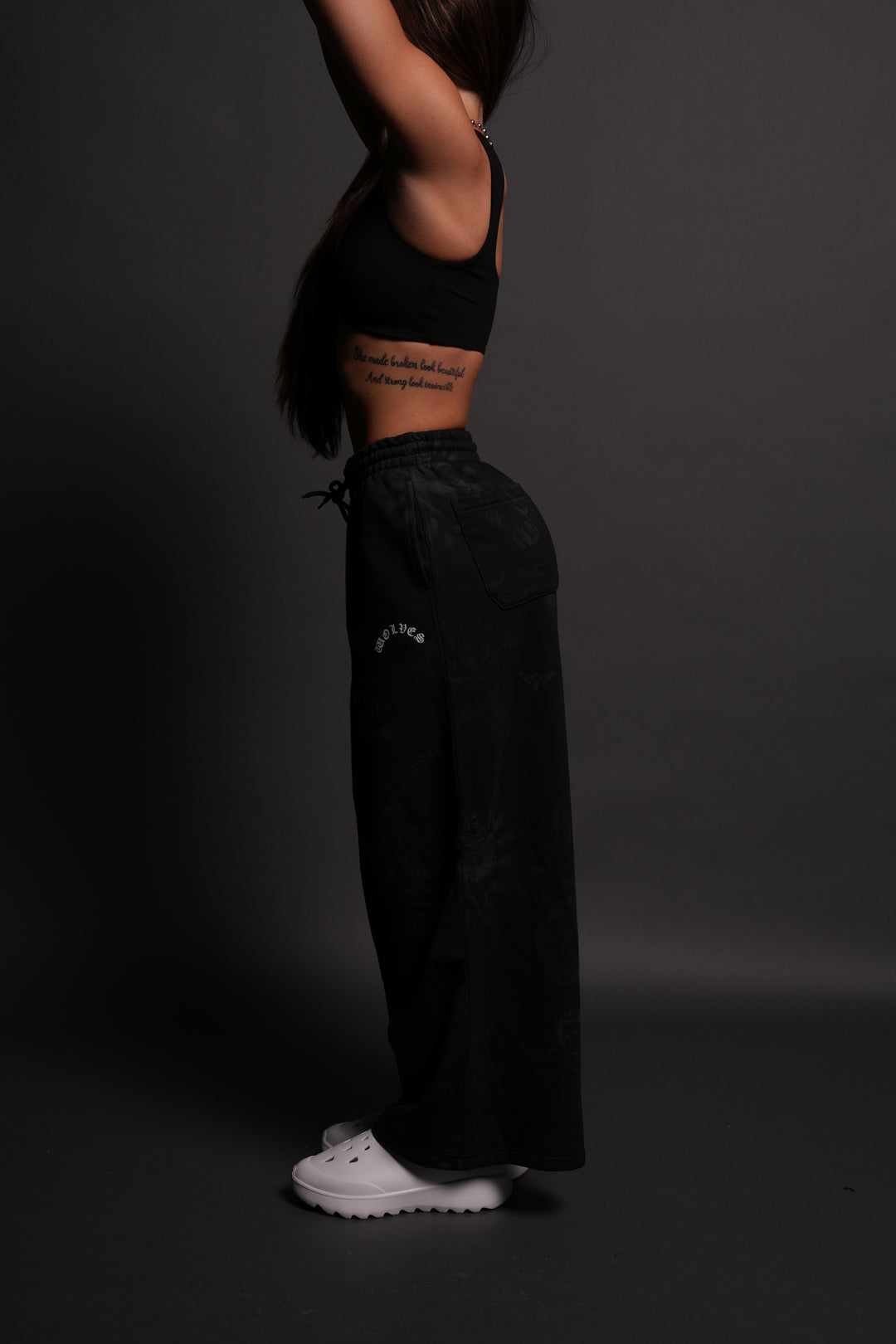 Chopper Wolf Mia Sweat Pants in Luna