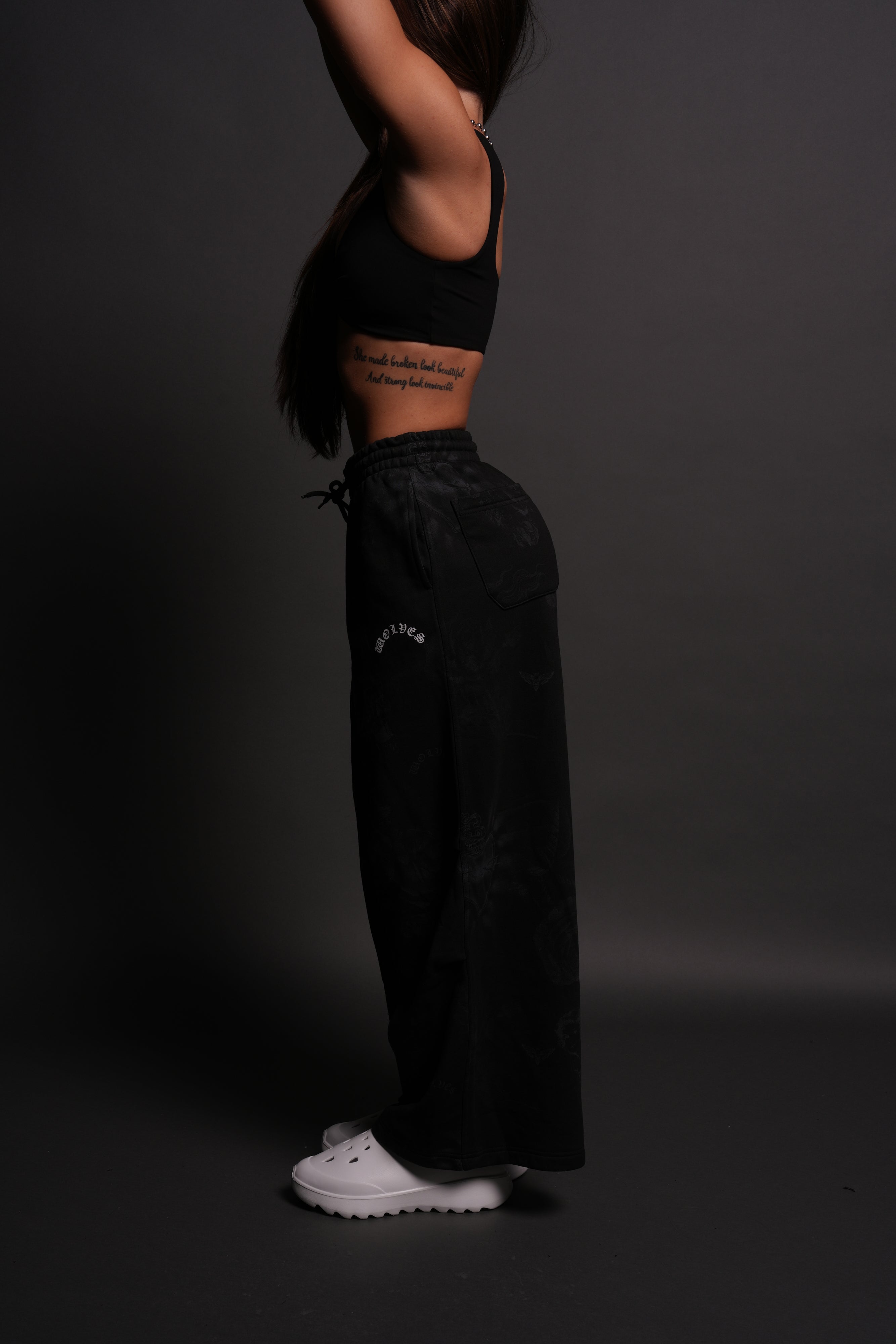 Chopper Wolf Mia Sweat Pants in Luna