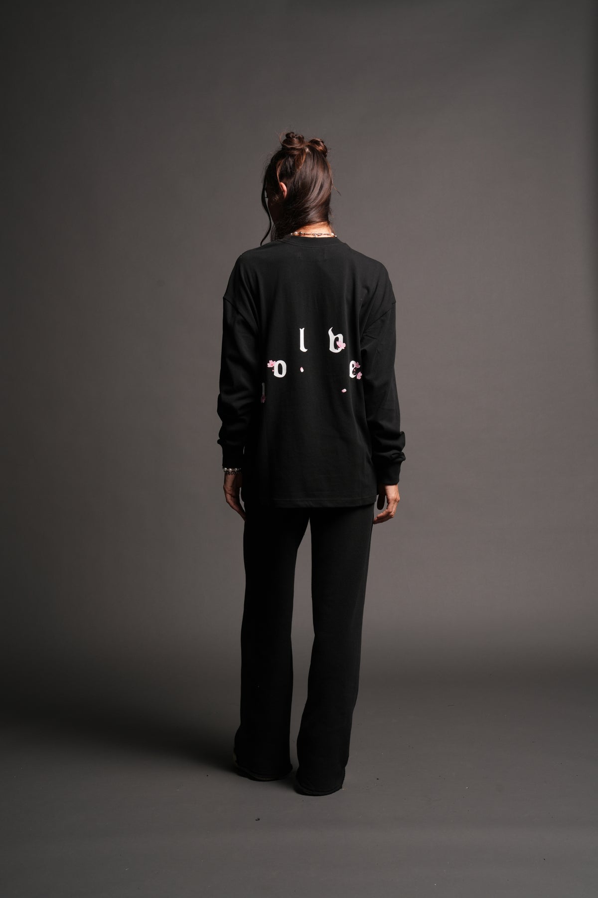 Sakura Pyramid Premium Ls Tee In Black