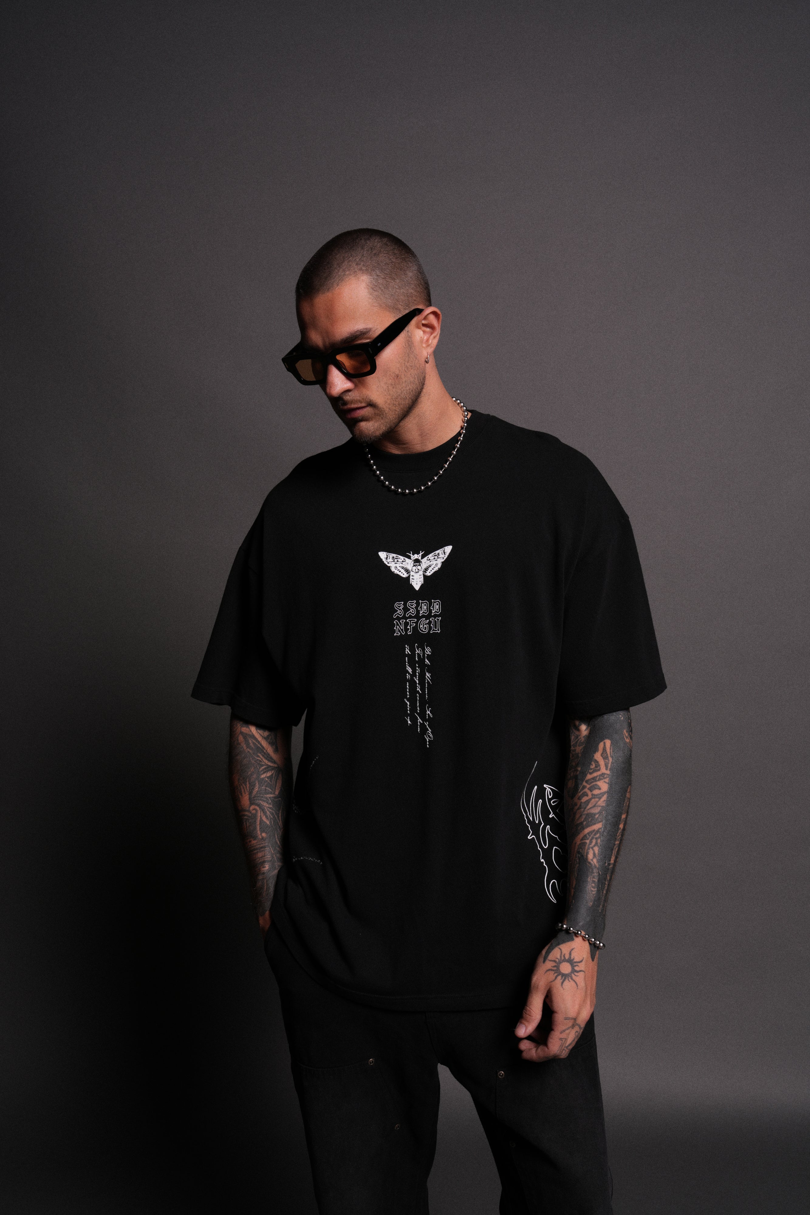 Yujiro Hanma "Side By Side" Series Premium Oversized Tee in Black