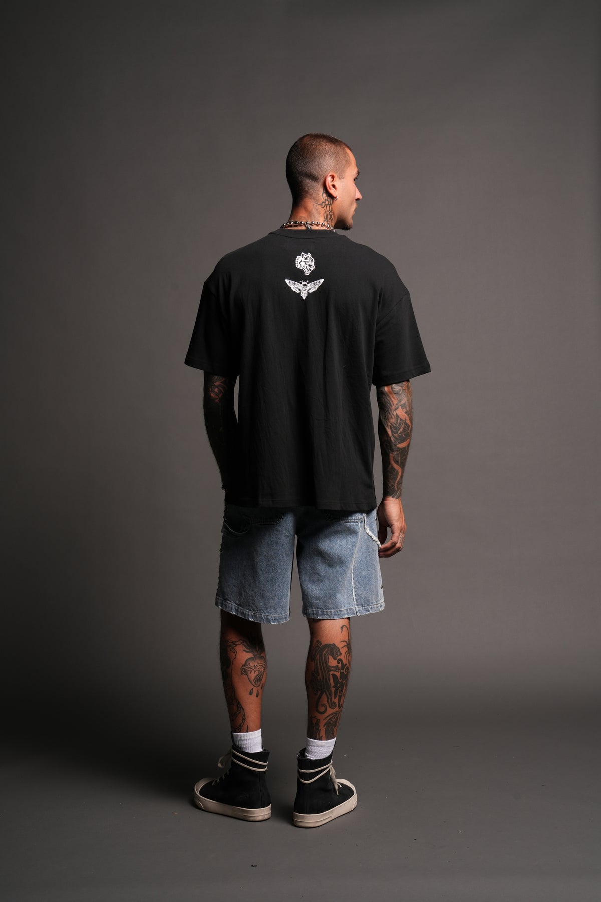 Wolves Heritage Distressed Denim Carpenter Shorts In Light Wash