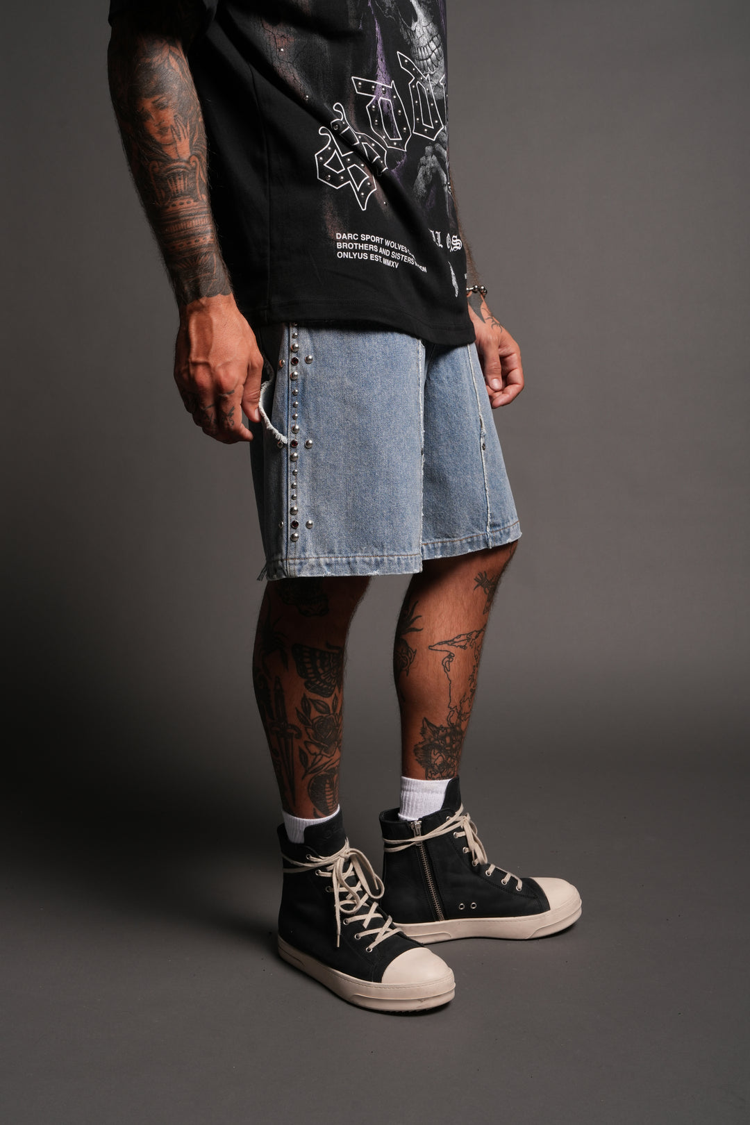 Wolves Heritage Distressed Denim Carpenter Shorts In Light Wash