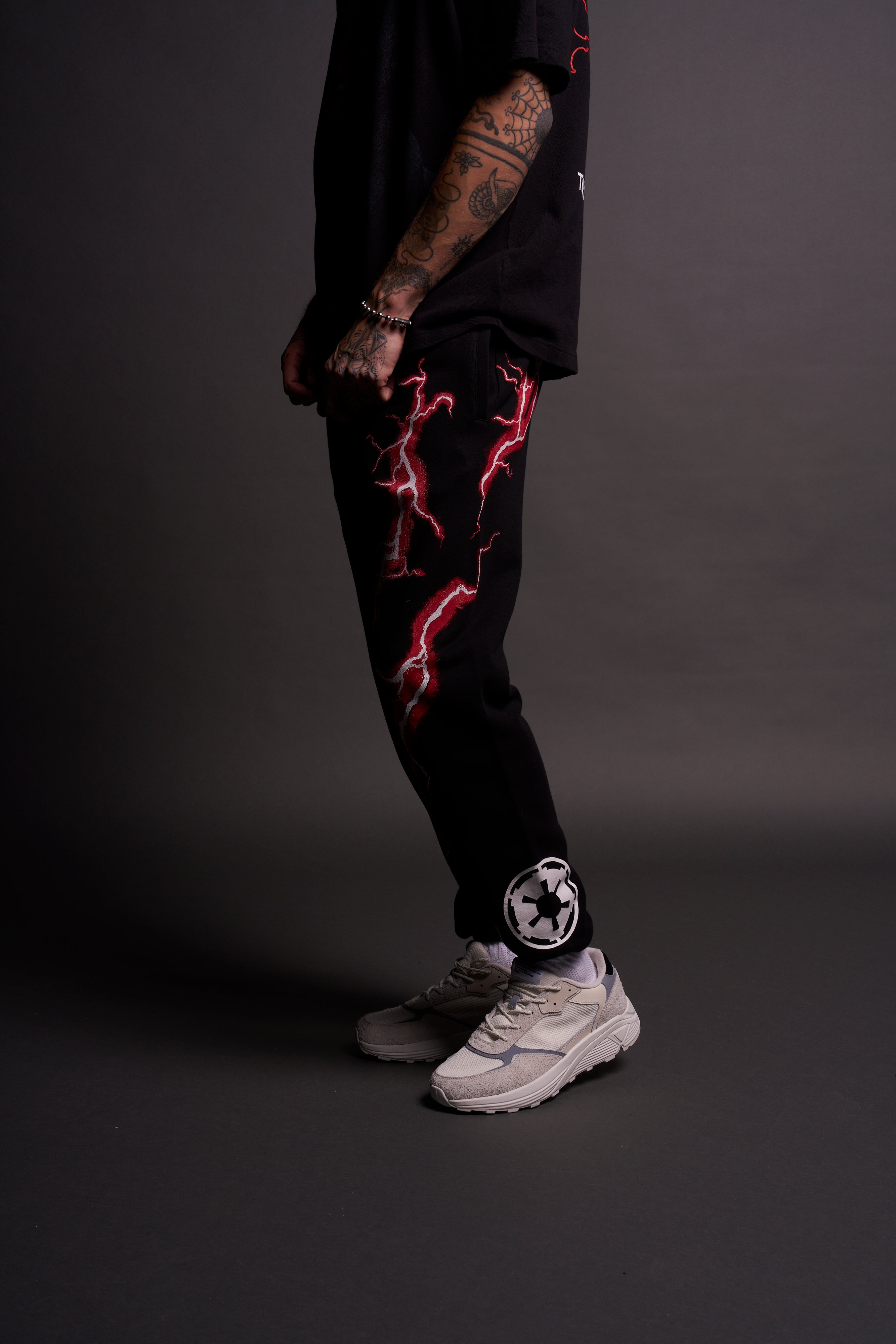 Ride The Lightning Post Lounge Sweats in Black – DarcSport