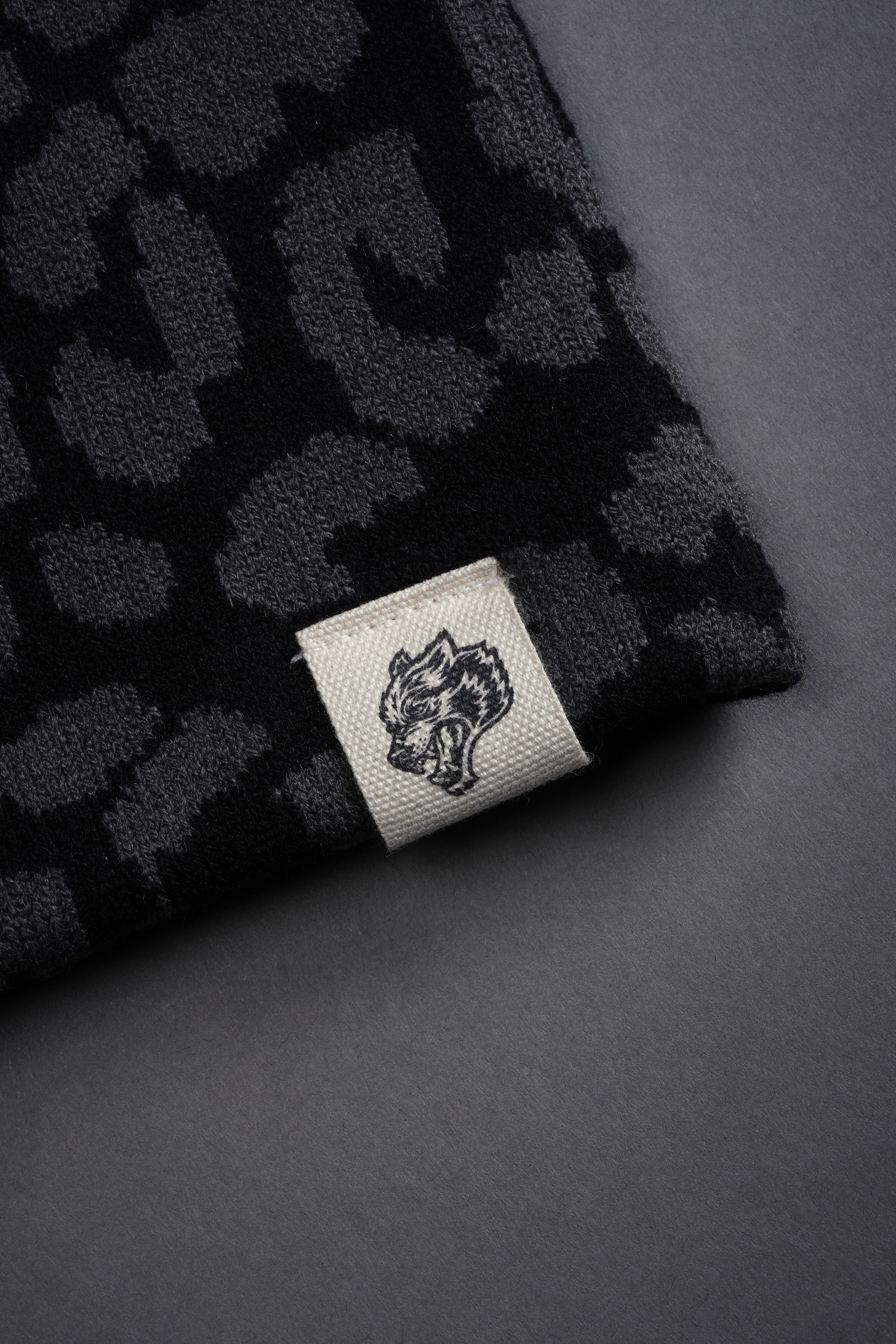 Wolf Patch V2 Cap Beanie in Black/Wolf Gray
