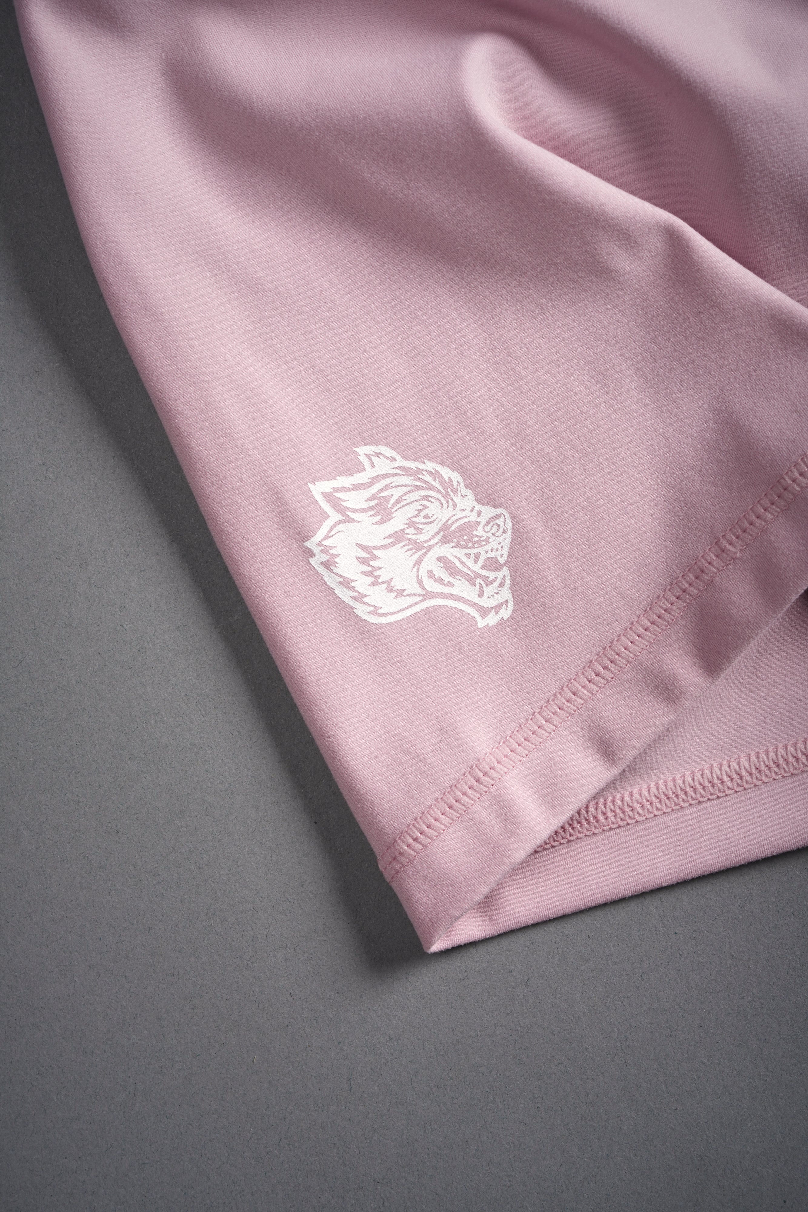 Dual Wolf Pump Energy Shorts in Pink Dust