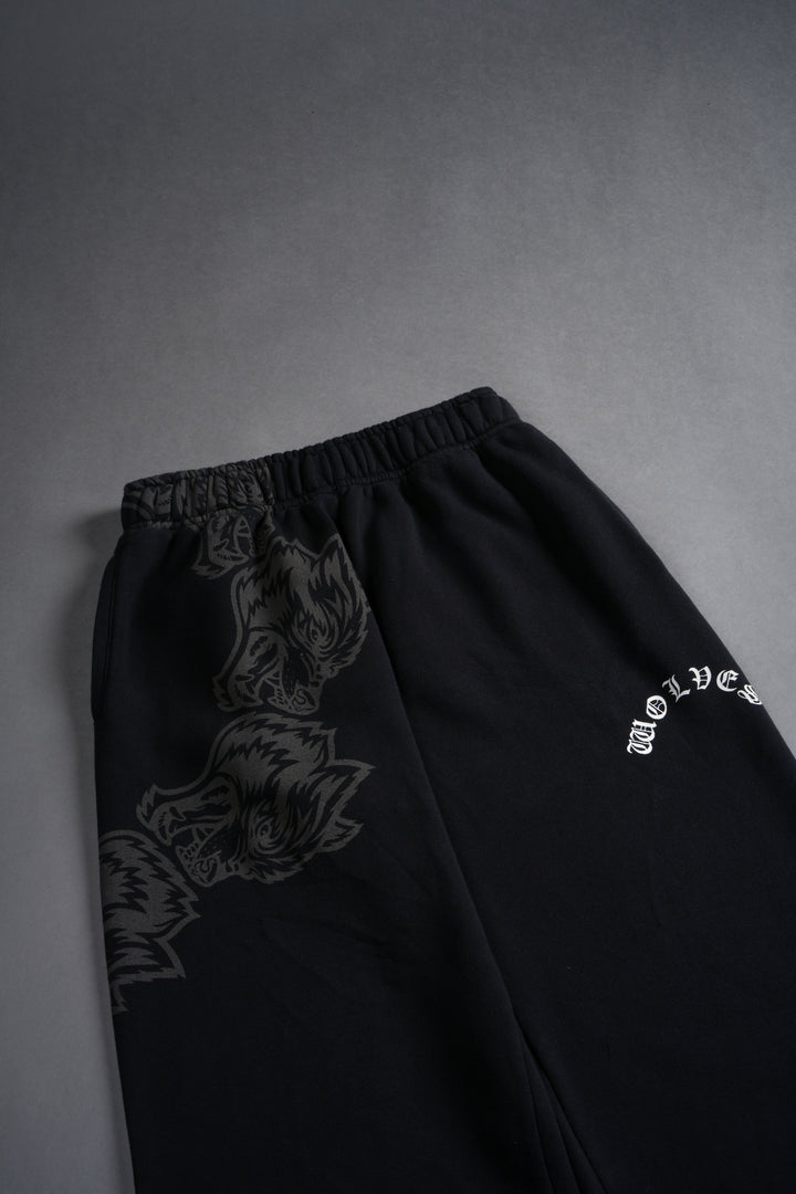Surrounded By Family She Big Cozy Sweats in Black