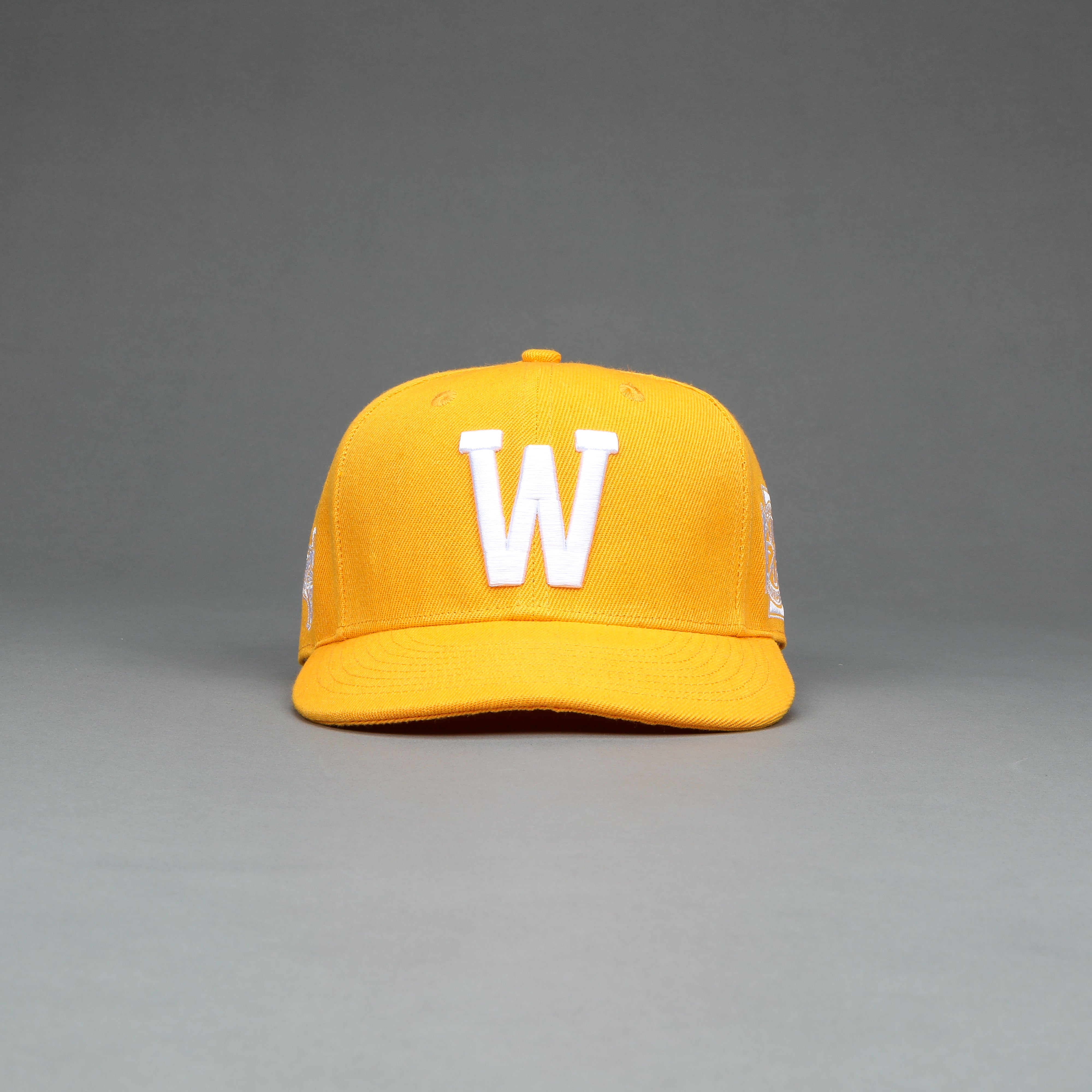 Gold sales fitted hat