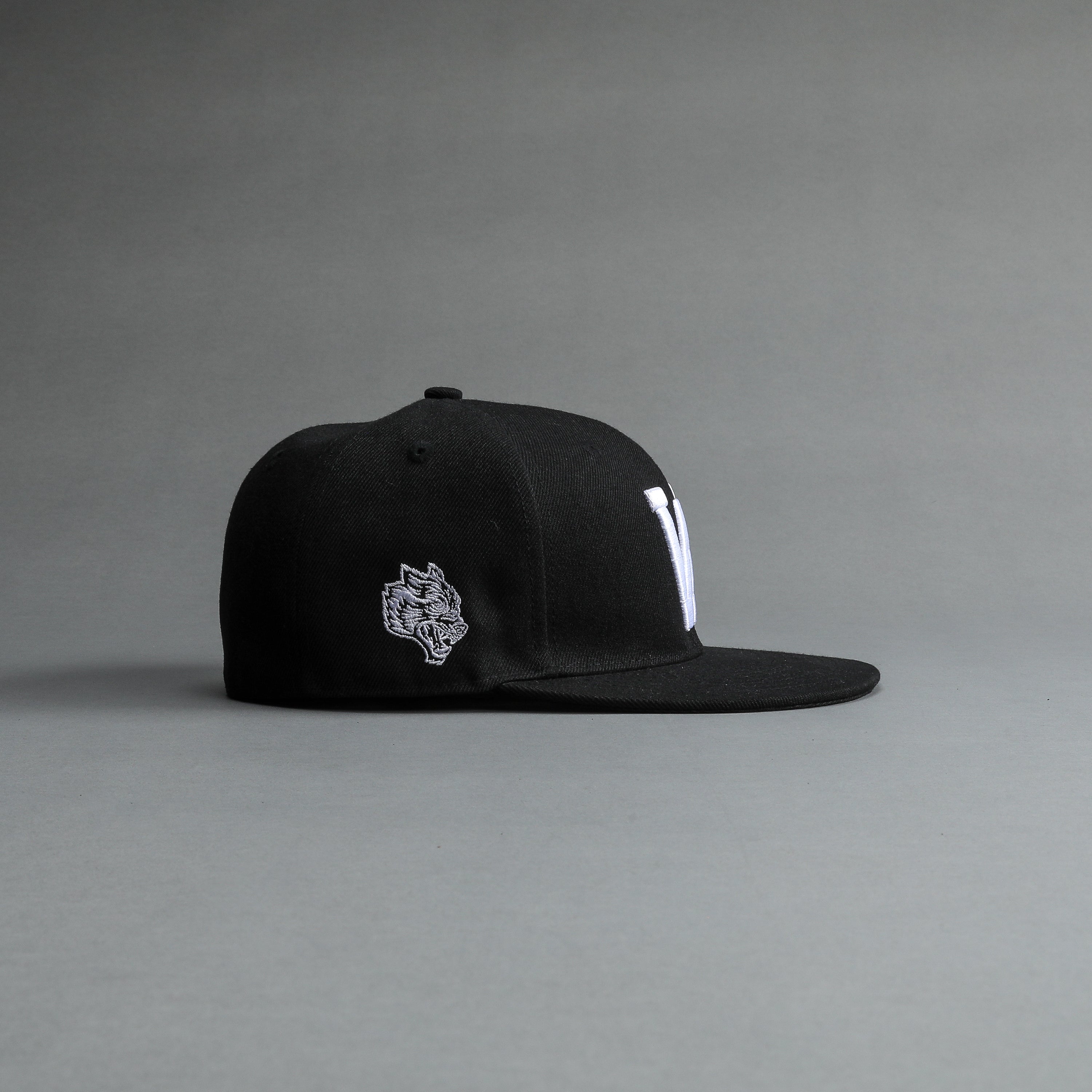 "W" Loyalty Fitted Hat in Black