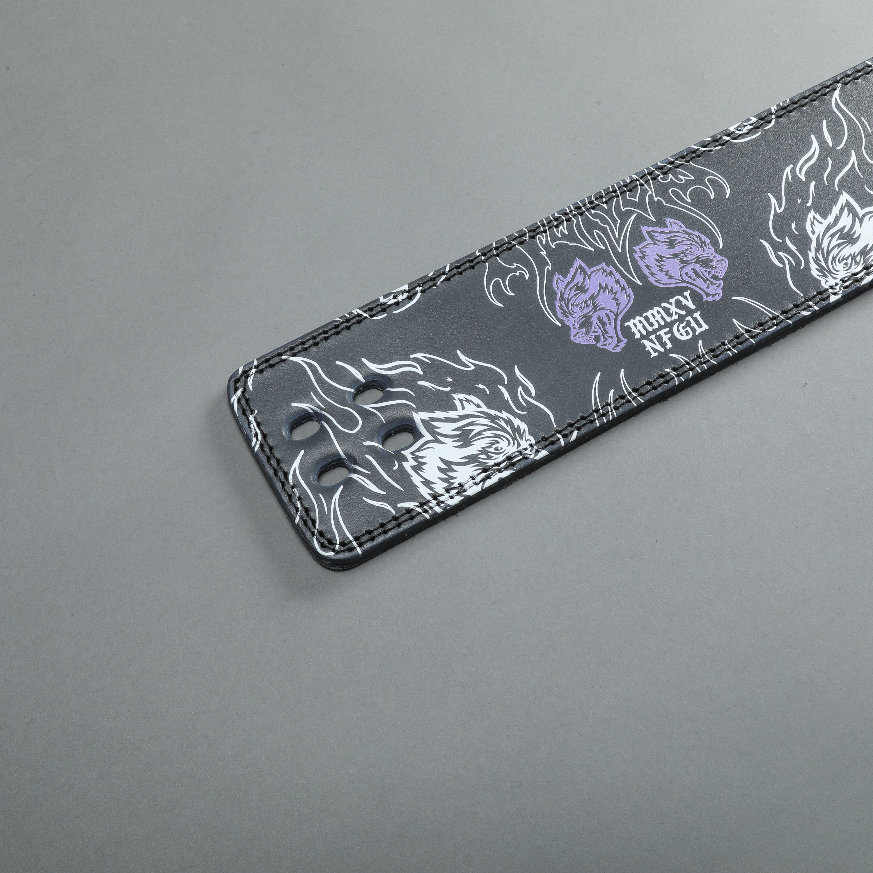 Light It Up Strap Weight Belt in Wolf Gray