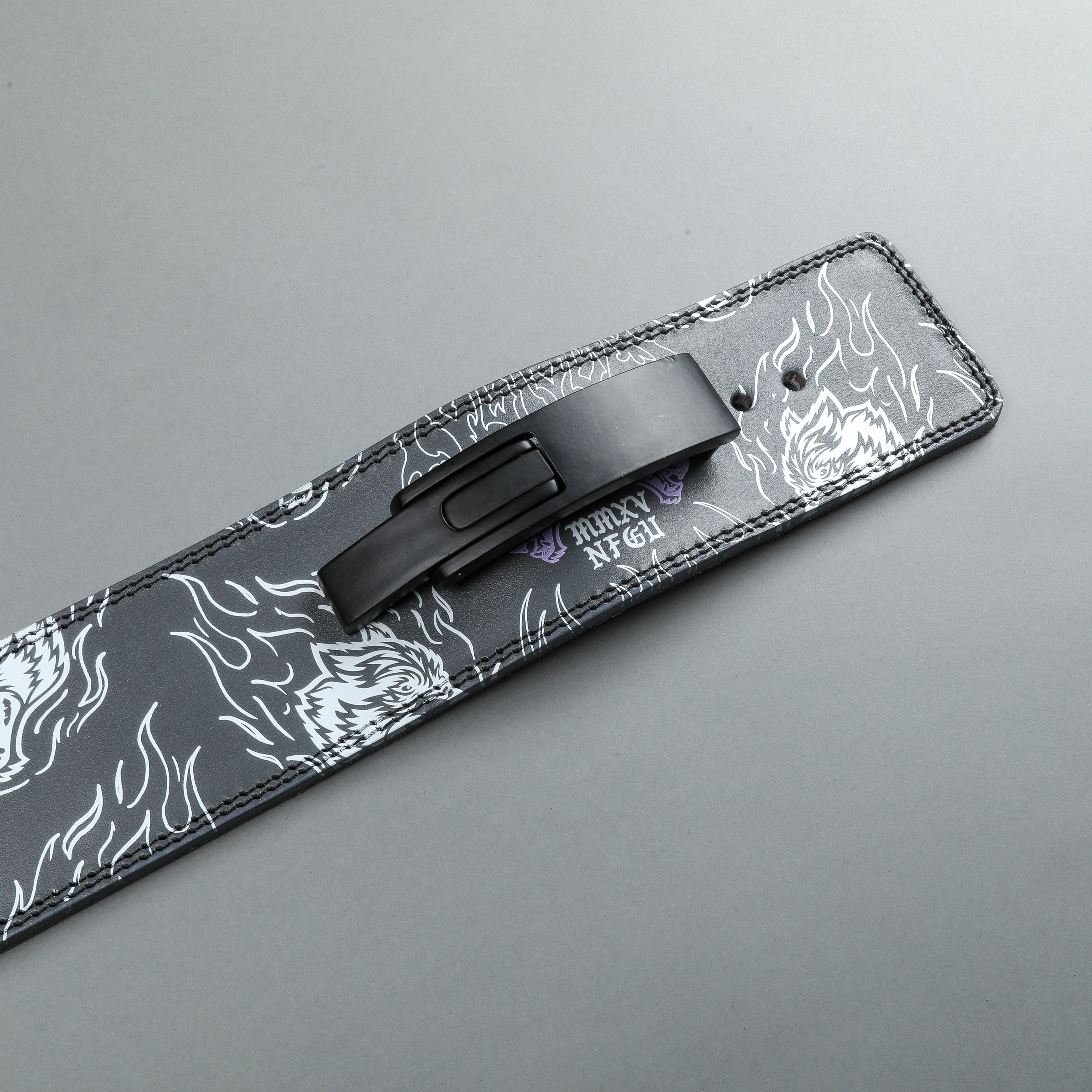 Light It Up Strap Weight Belt in Wolf Gray