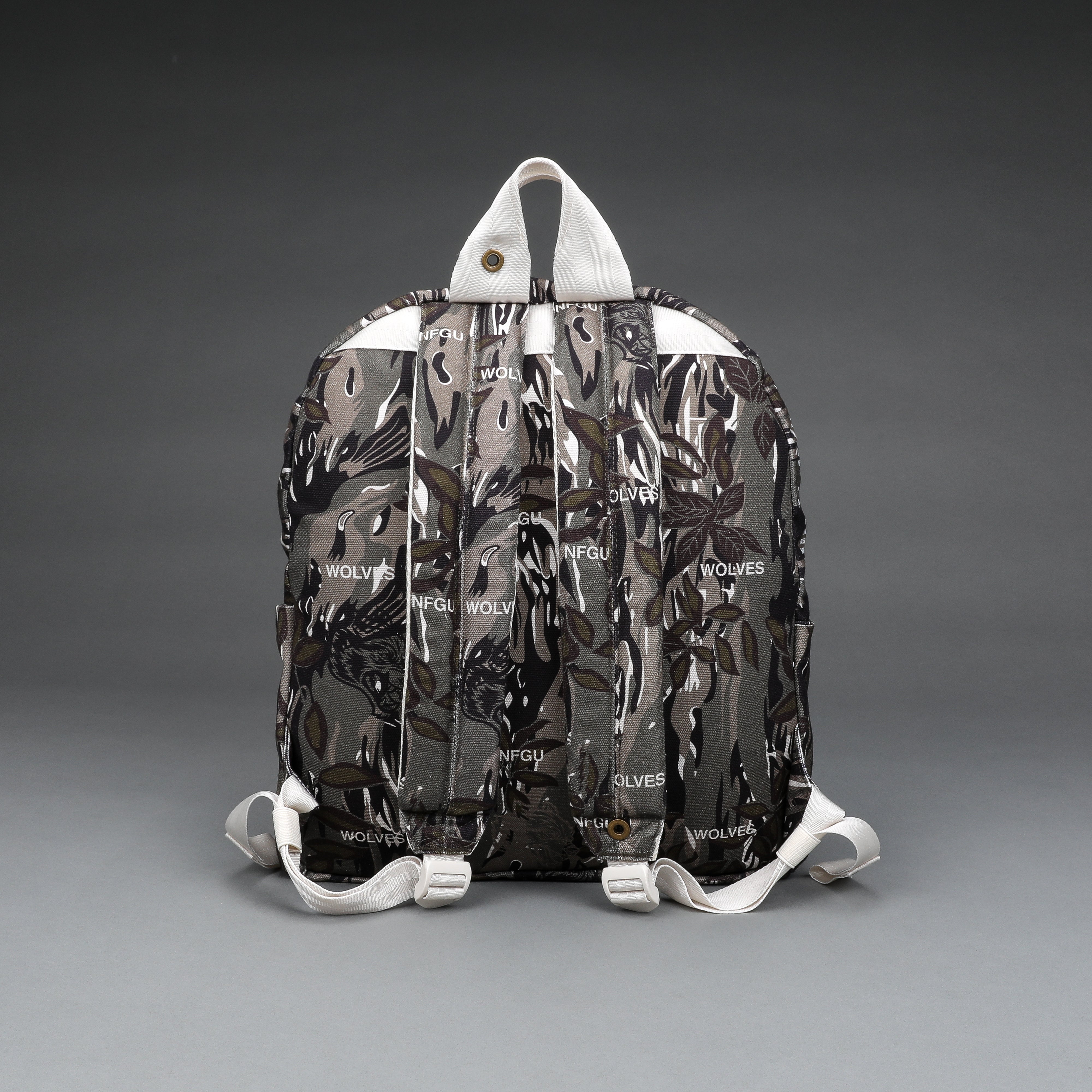 Wolves Everyday Backpack in Darc Coffee Norse Camo