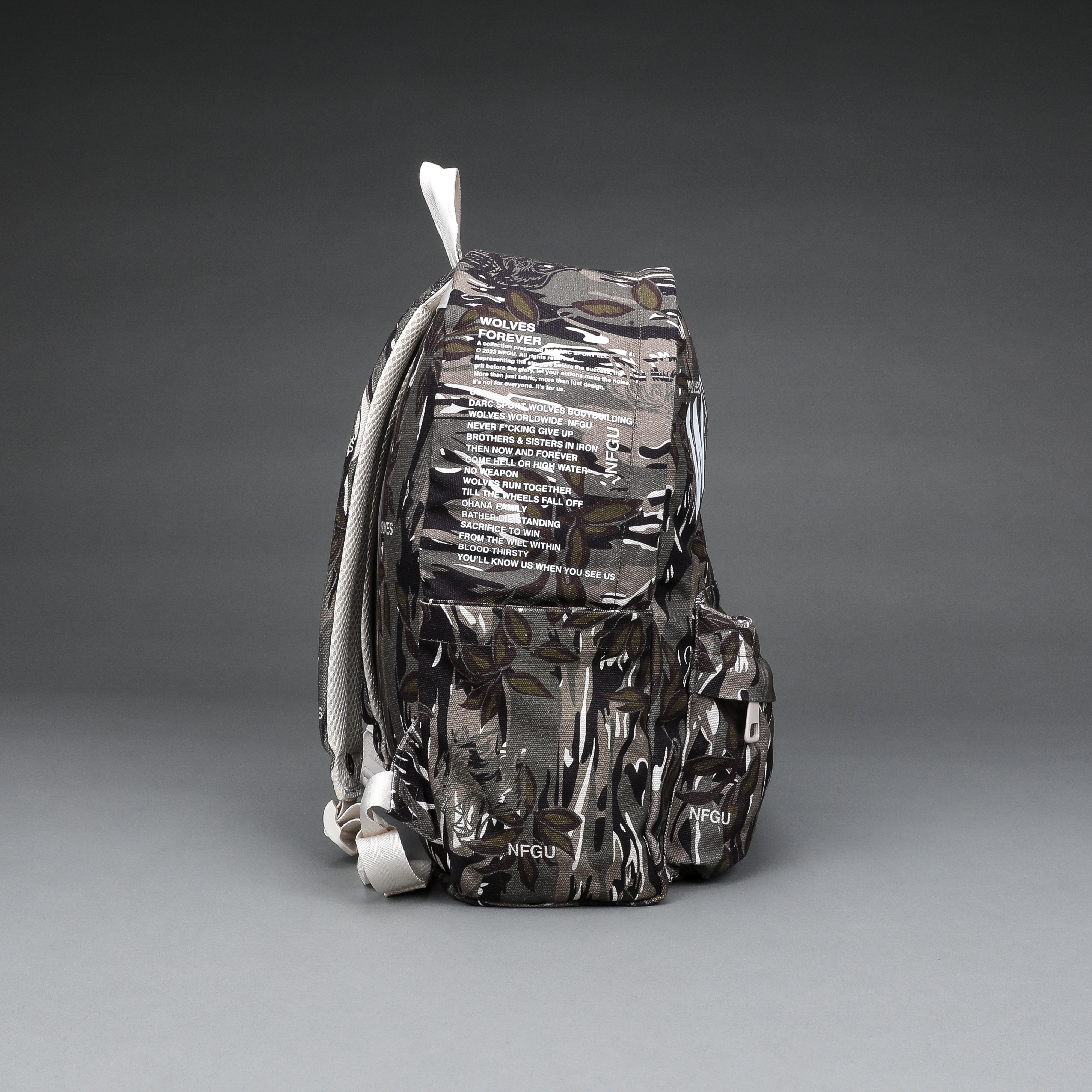 Wolves Everyday Backpack in Darc Coffee Norse Camo
