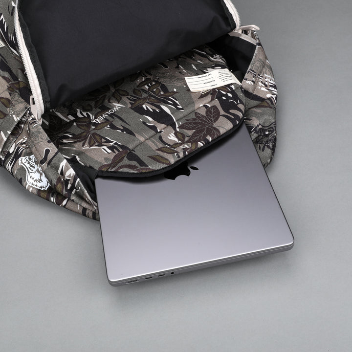 Wolves Everyday Backpack in Darc Coffee Norse Camo