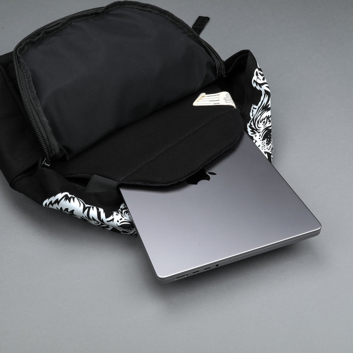 Valhalla Everyday Backpack in Black