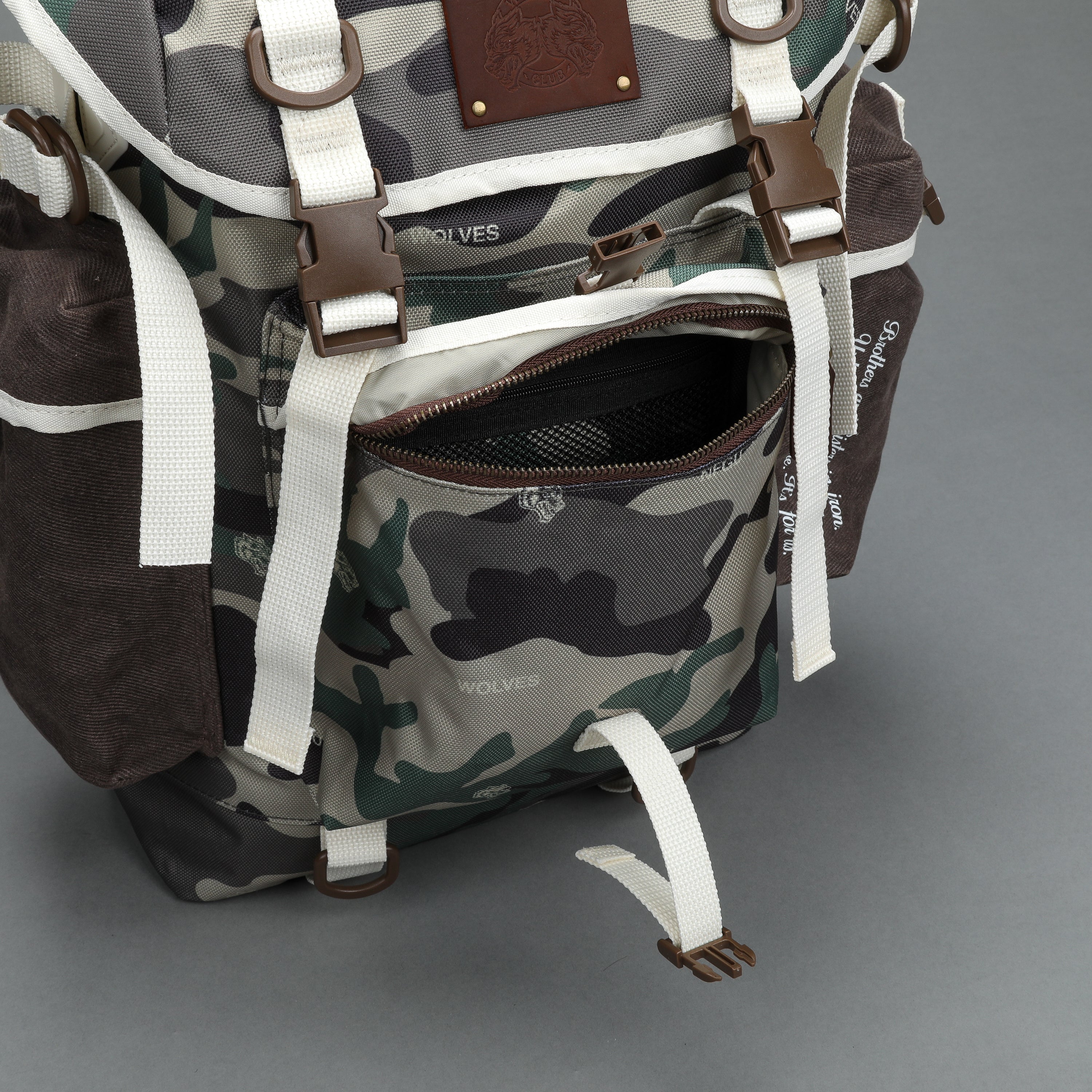 Wolves Club Traveler Backpack in Wolf Woodland Camo – DarcSport