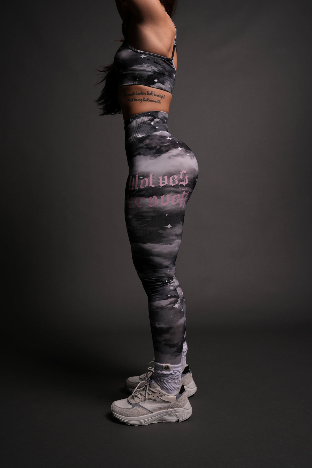 Darcletter "Everson Seamless" Scrunch Leggings in Desert Night Sky