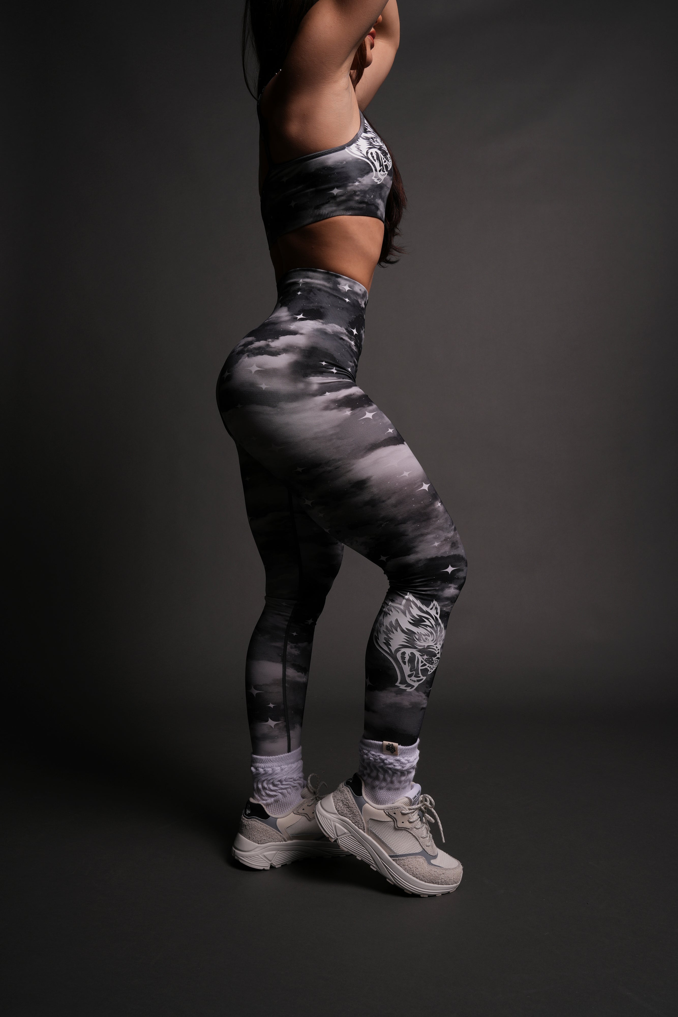 Darcletter "Everson Seamless" Scrunch Leggings in Desert Night Sky