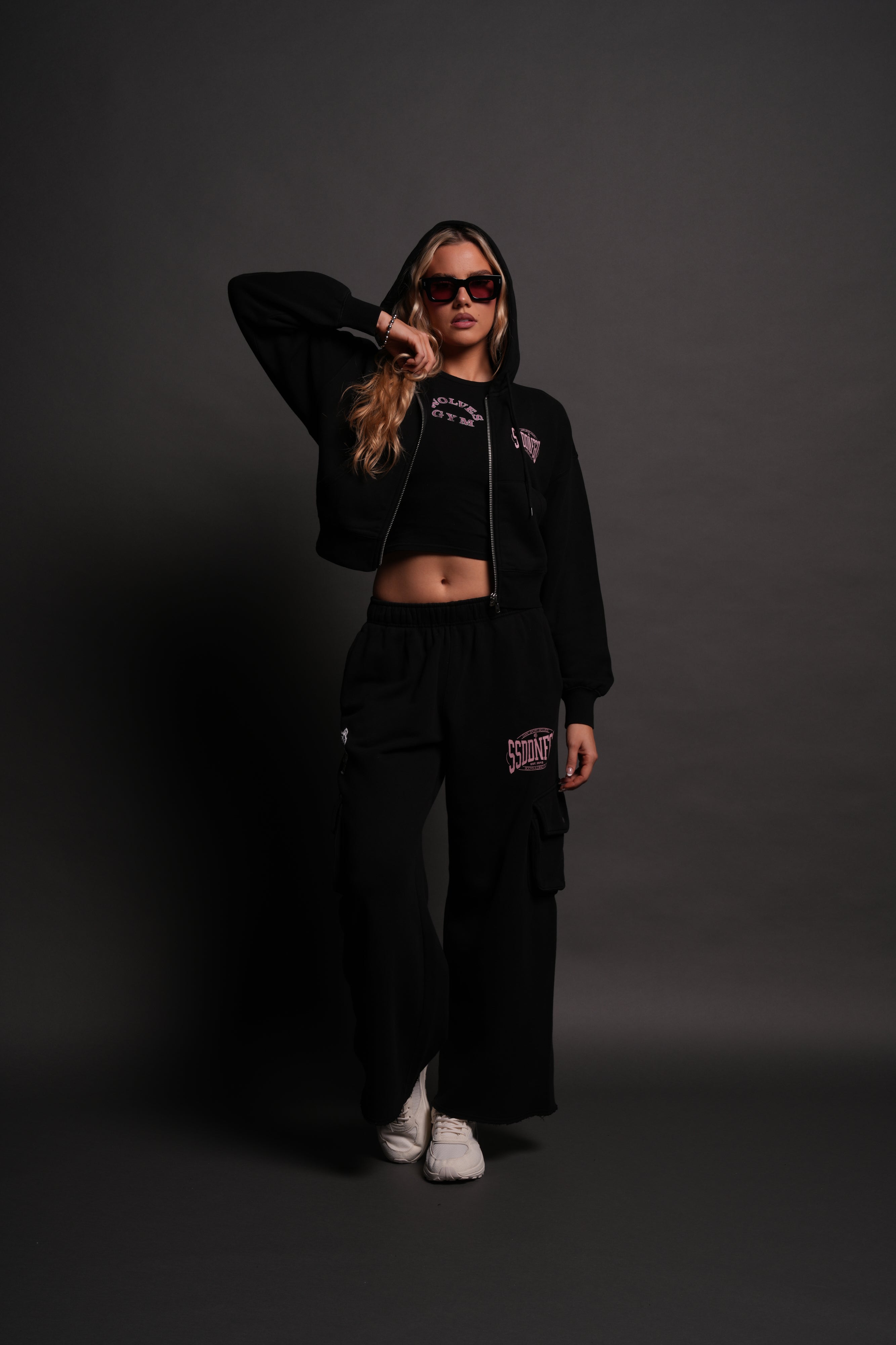 SSDDNFGU FRVR "Sage" Cropped Zip Hoodie in Black