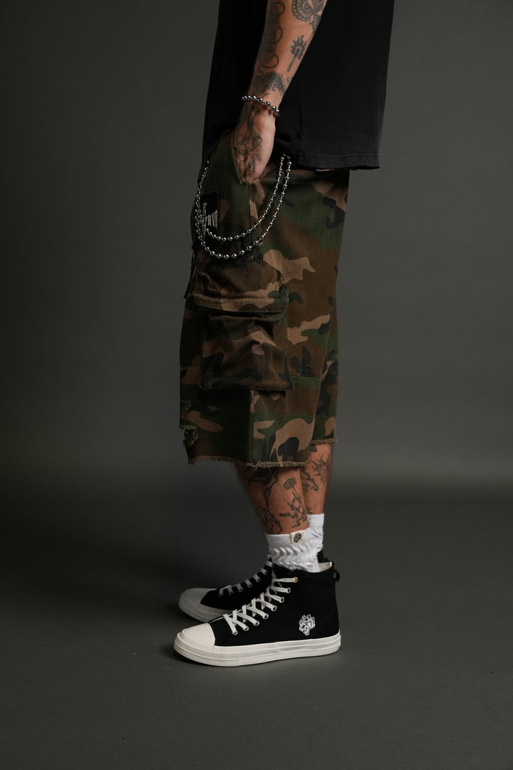 Patched Wolf Chopper Duke Cargo Shorts in Woodland Camo