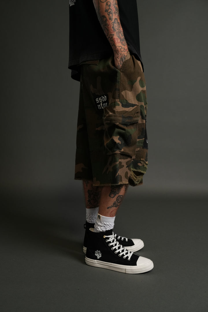 Patched Wolf Chopper Duke Cargo Shorts in Woodland Camo